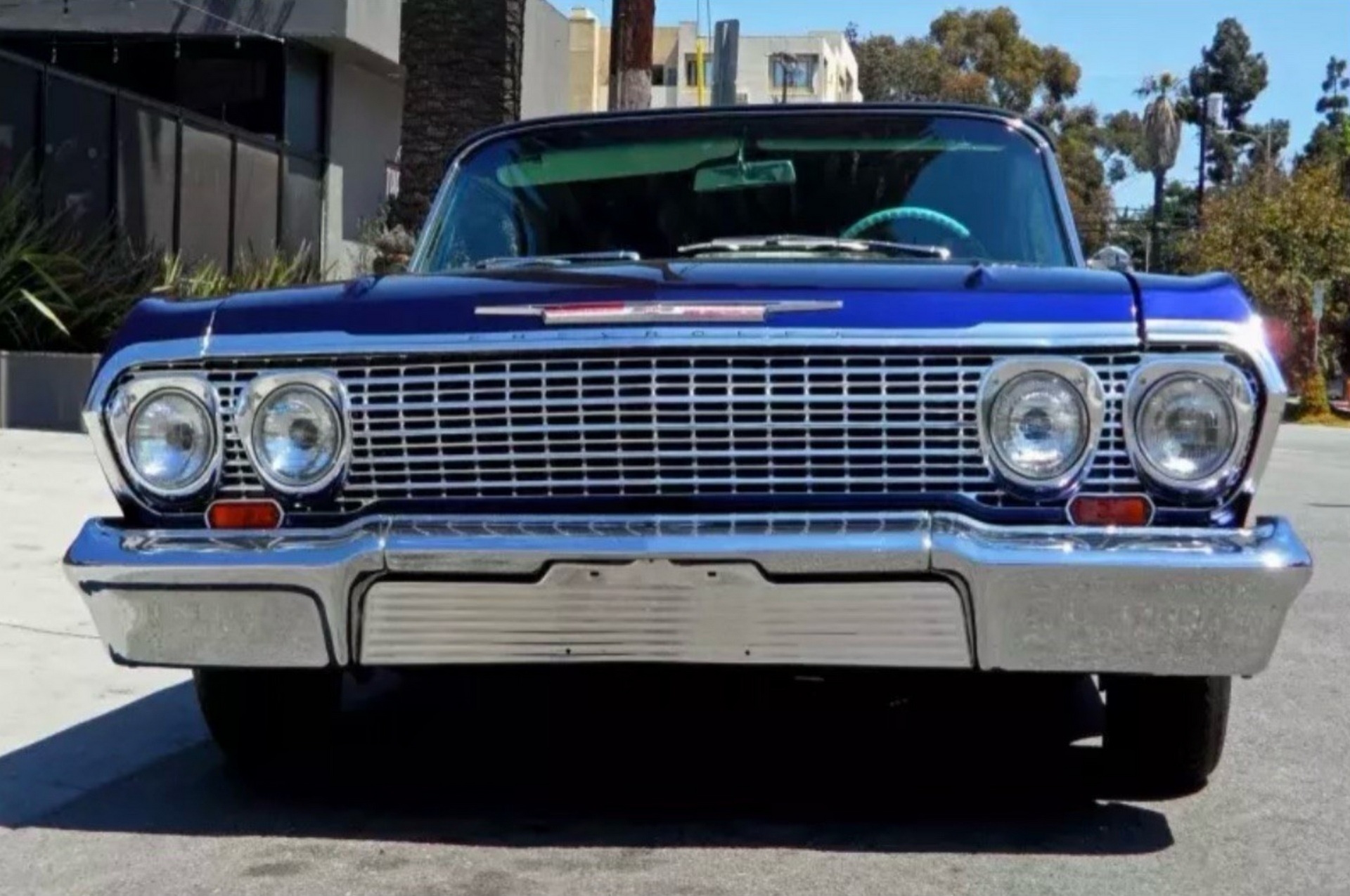 Chiếc Chevorlet Impala 1963 của Kobe Bryant được bán đấu giá ảnh 8 Chiec Chevorlet Impala 1963 cua Kobe Bryant duoc ban dau gia anh 8