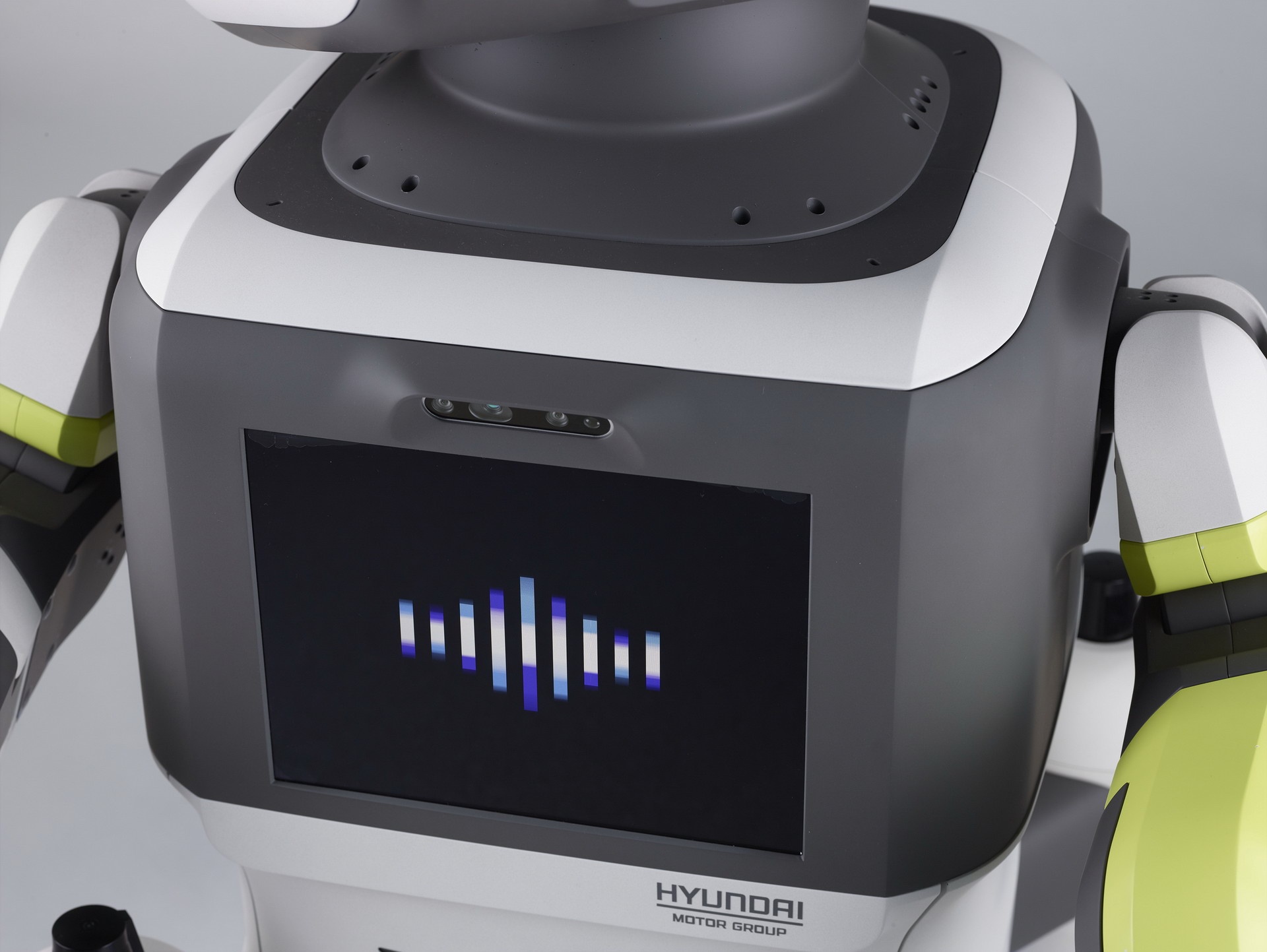 Hyundai giới thiệu robot chăm sóc khách hàng tới đại lý ảnh 3 Hyundai gioi thieu robot cham soc khach hang toi dai ly anh 3