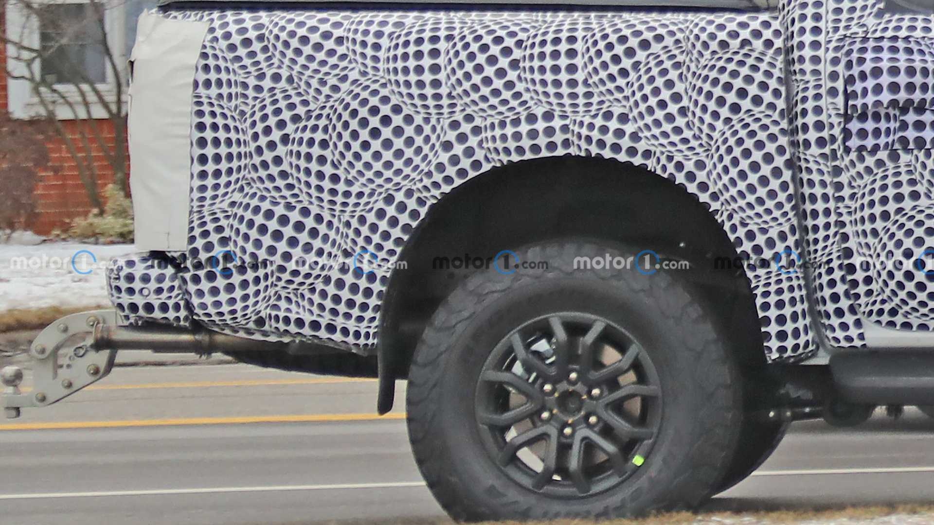 Ford Ranger Raptor thế hệ mới lần đầu bị lộ ảnh chạy thử ảnh 6 Ford Ranger Raptor the he moi lan dau bi lo anh chay thu anh 6