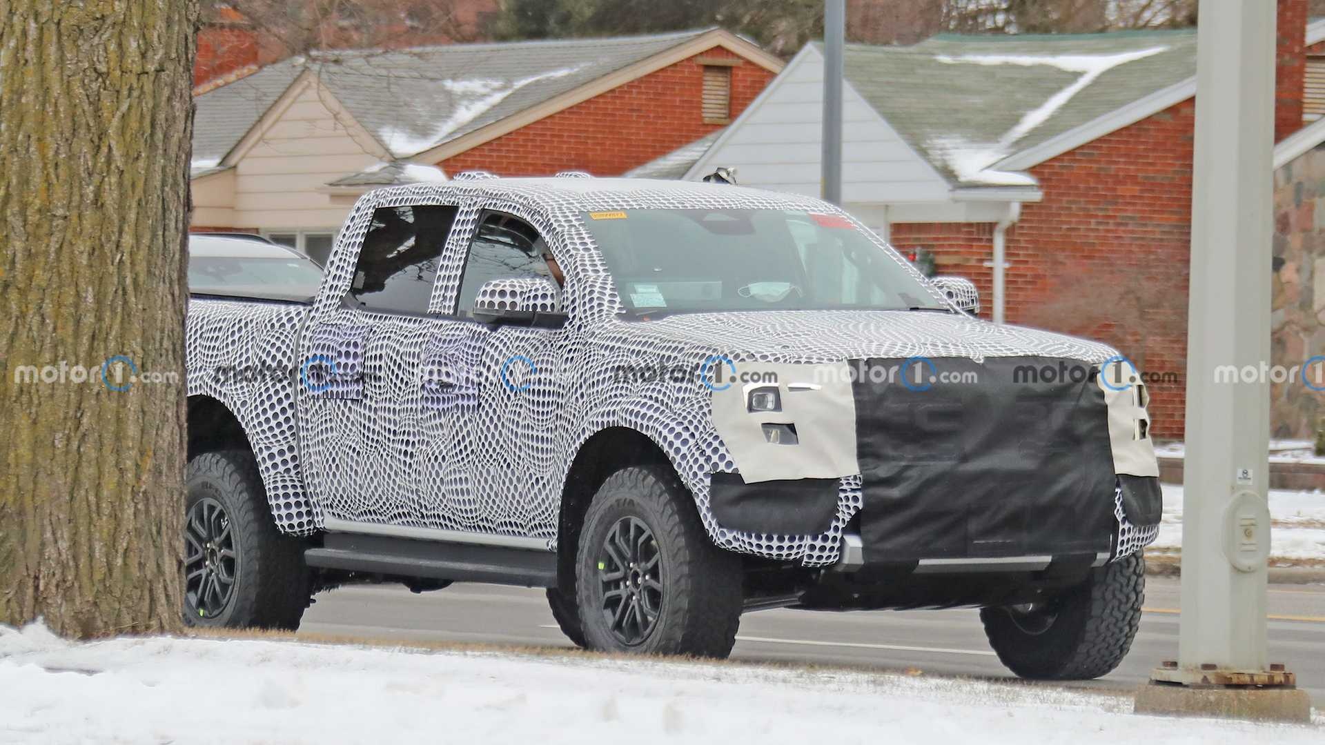 Ford Ranger Raptor thế hệ mới lần đầu bị lộ ảnh chạy thử ảnh 1 Ford Ranger Raptor the he moi lan dau bi lo anh chay thu anh 1