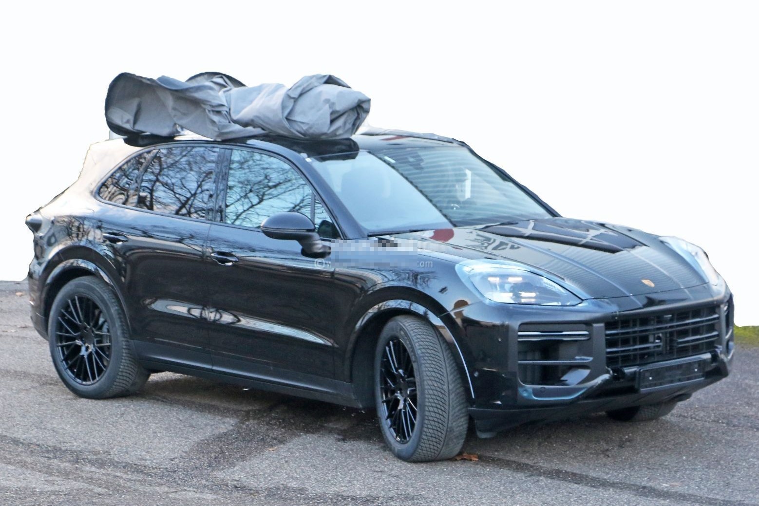 Porsche Cayenne 2022 lan dau lo dien hinh anh