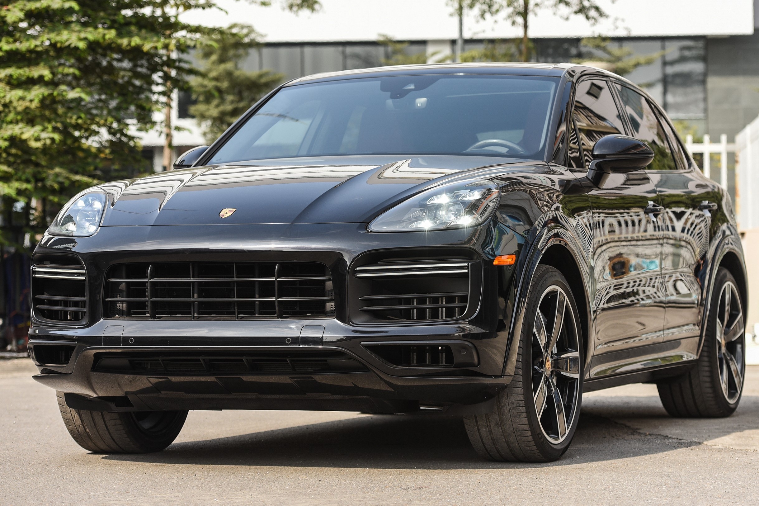Chi tiet Porsche Cayenne Turbo 2020 gia hon 10 ty dong tai Viet Nam hinh anh