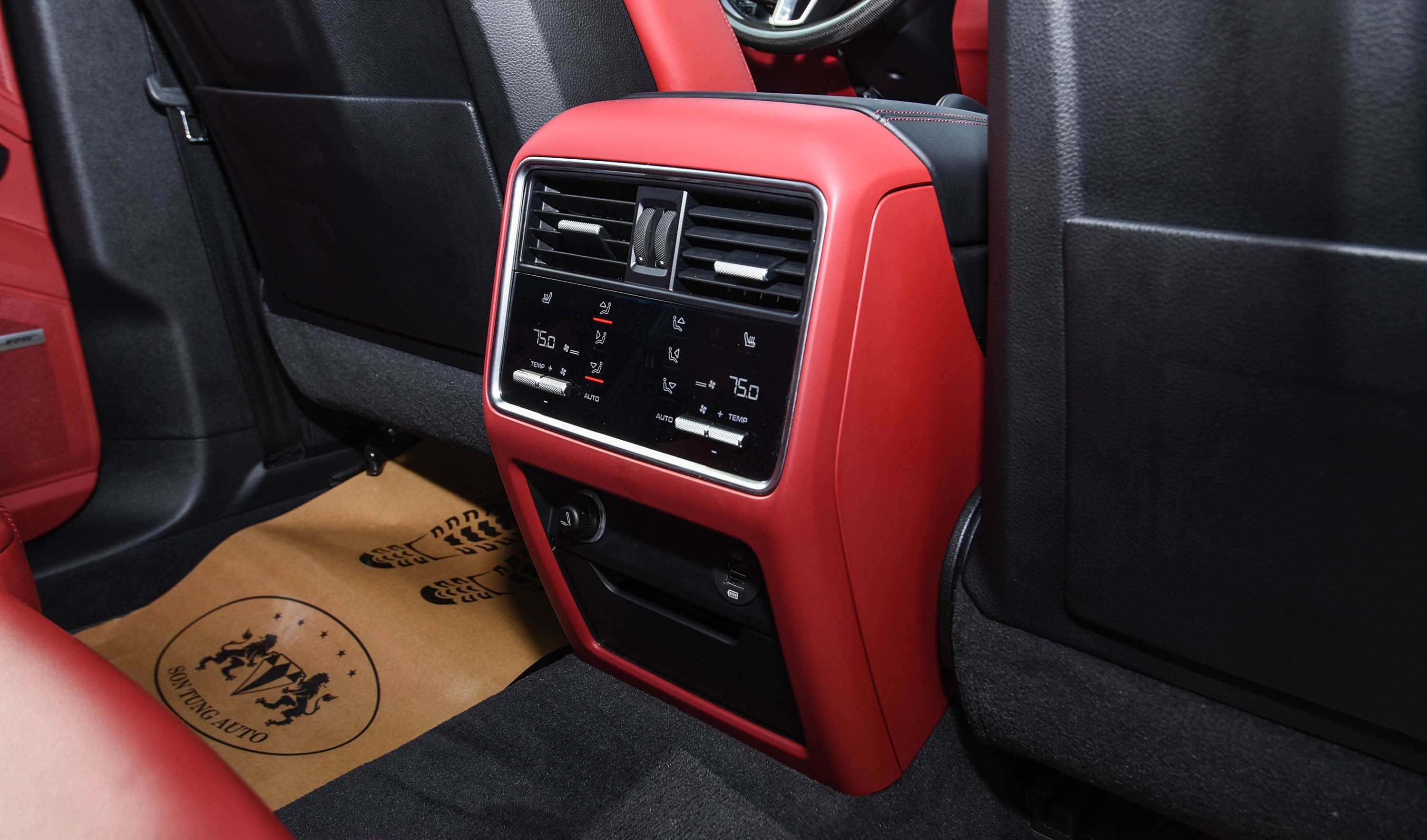 Chi tiết Porsche Cayenne Turbo 2020 giá hơn 10 tỷ đồng tại Việt Nam ảnh 14 Chi tiet Porsche Cayenne Turbo 2020 gia hon 10 ty dong tai Viet Nam anh 14