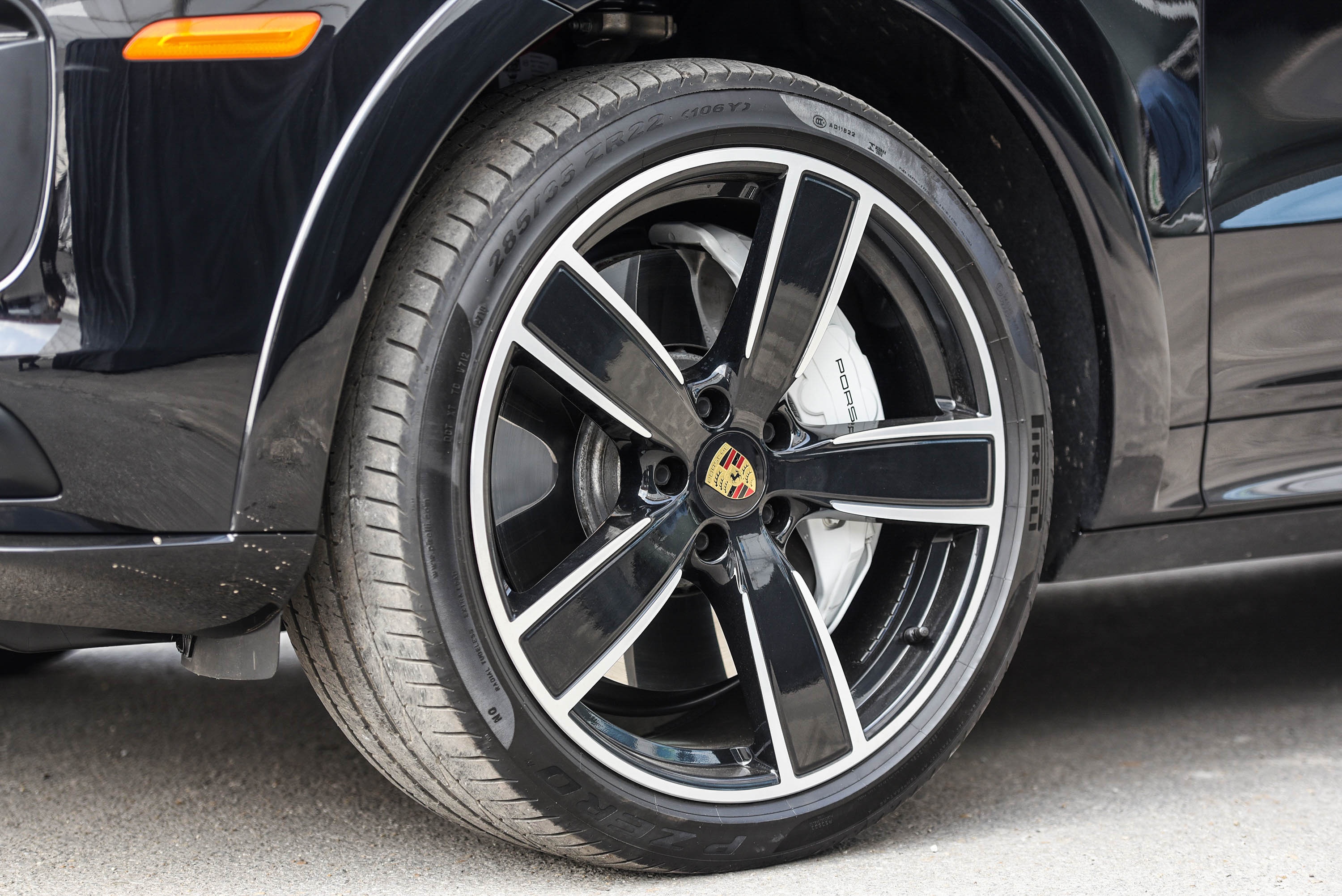 Chi tiết Porsche Cayenne Turbo 2020 giá hơn 10 tỷ đồng tại Việt Nam ảnh 5 Chi tiet Porsche Cayenne Turbo 2020 gia hon 10 ty dong tai Viet Nam anh 5