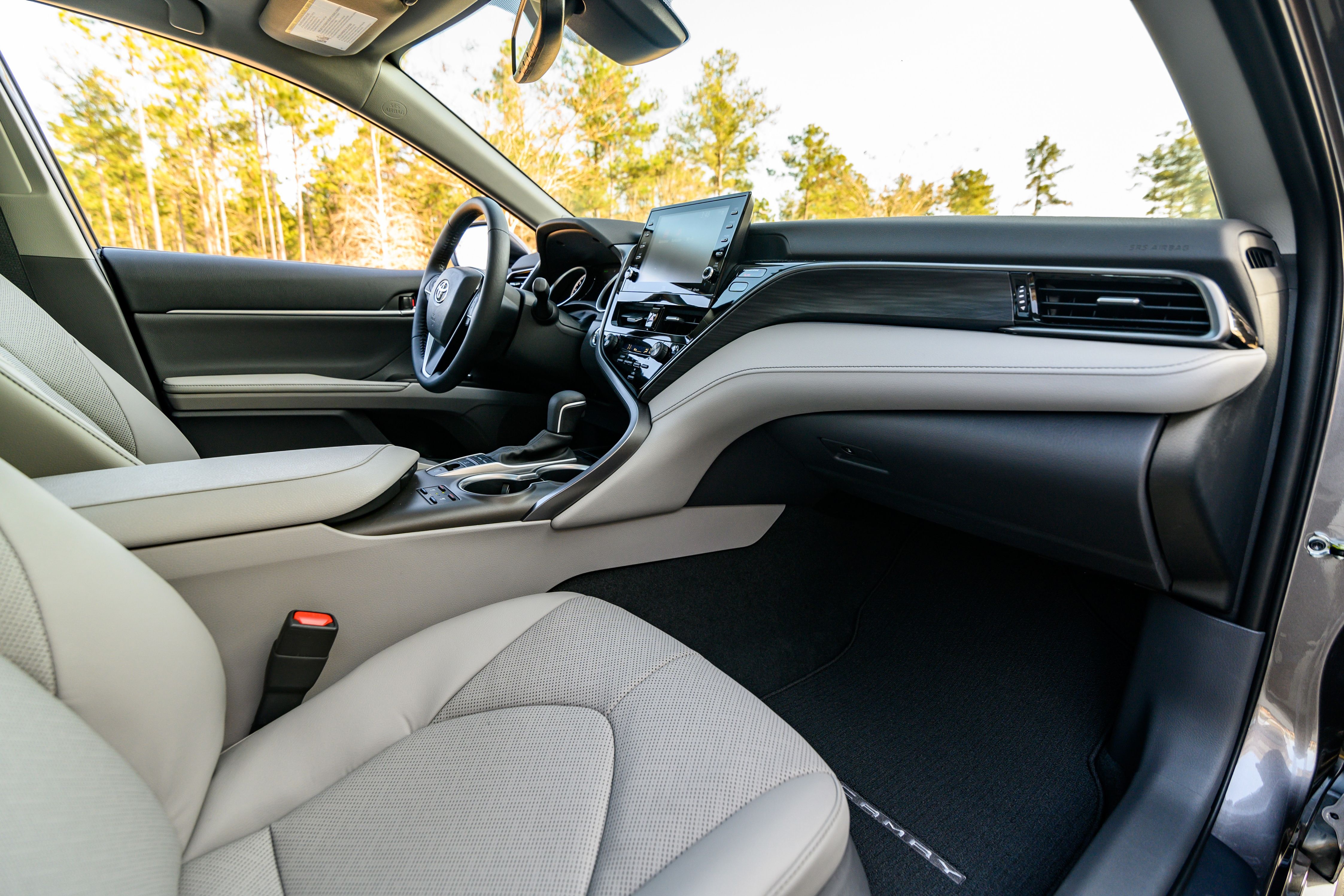 Danh gia Toyota Camry 2021 anh 10