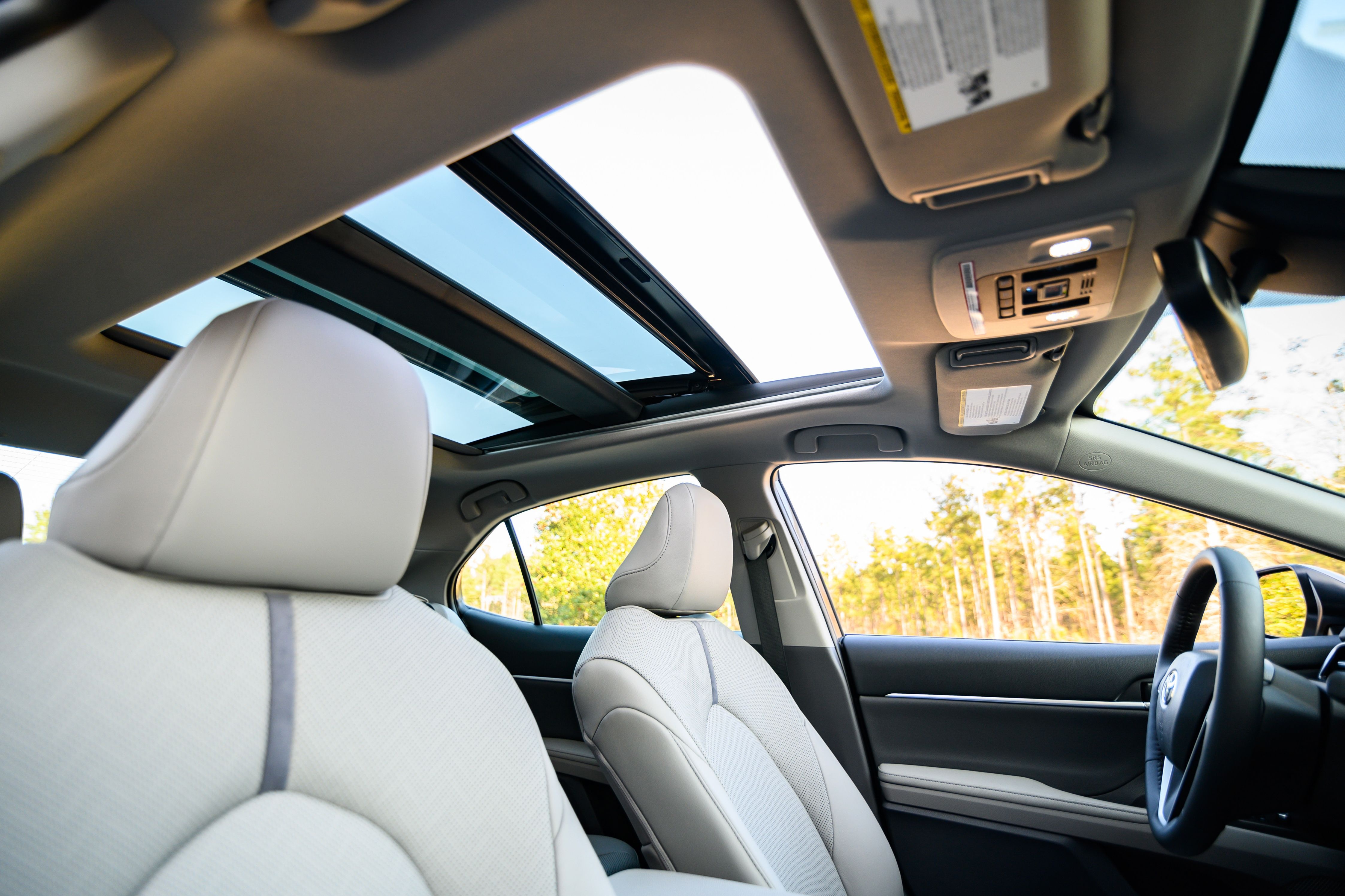 Danh gia Toyota Camry 2021 anh 12