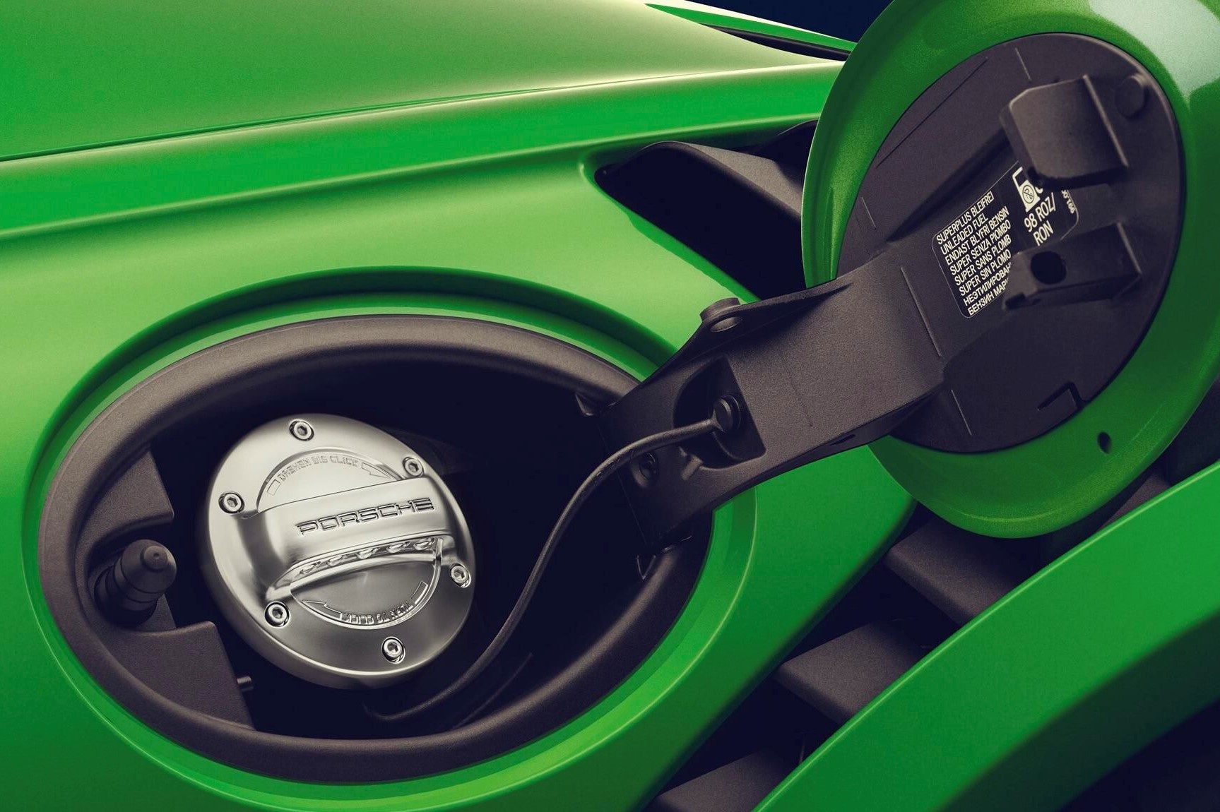 Porsche se thu nghiem nhien lieu thay the xang vao nam 2022 hinh anh