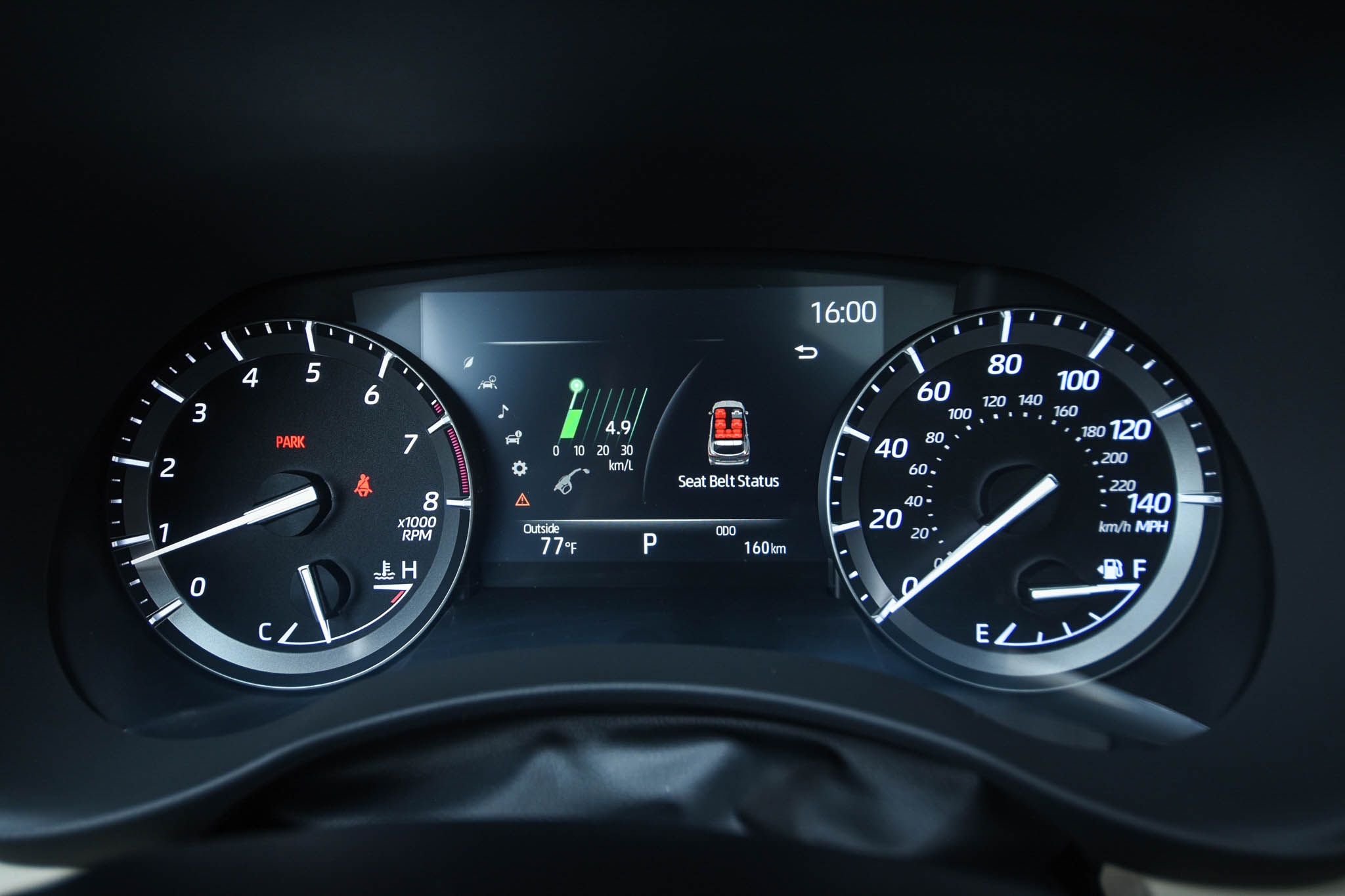 Chi tiết Toyota Highlander Platinum 2021 đầu tiên tại Việt Nam ảnh 18 Chi tiet Toyota Highlander Platinum 2021 dau tien tai Viet Nam anh 18