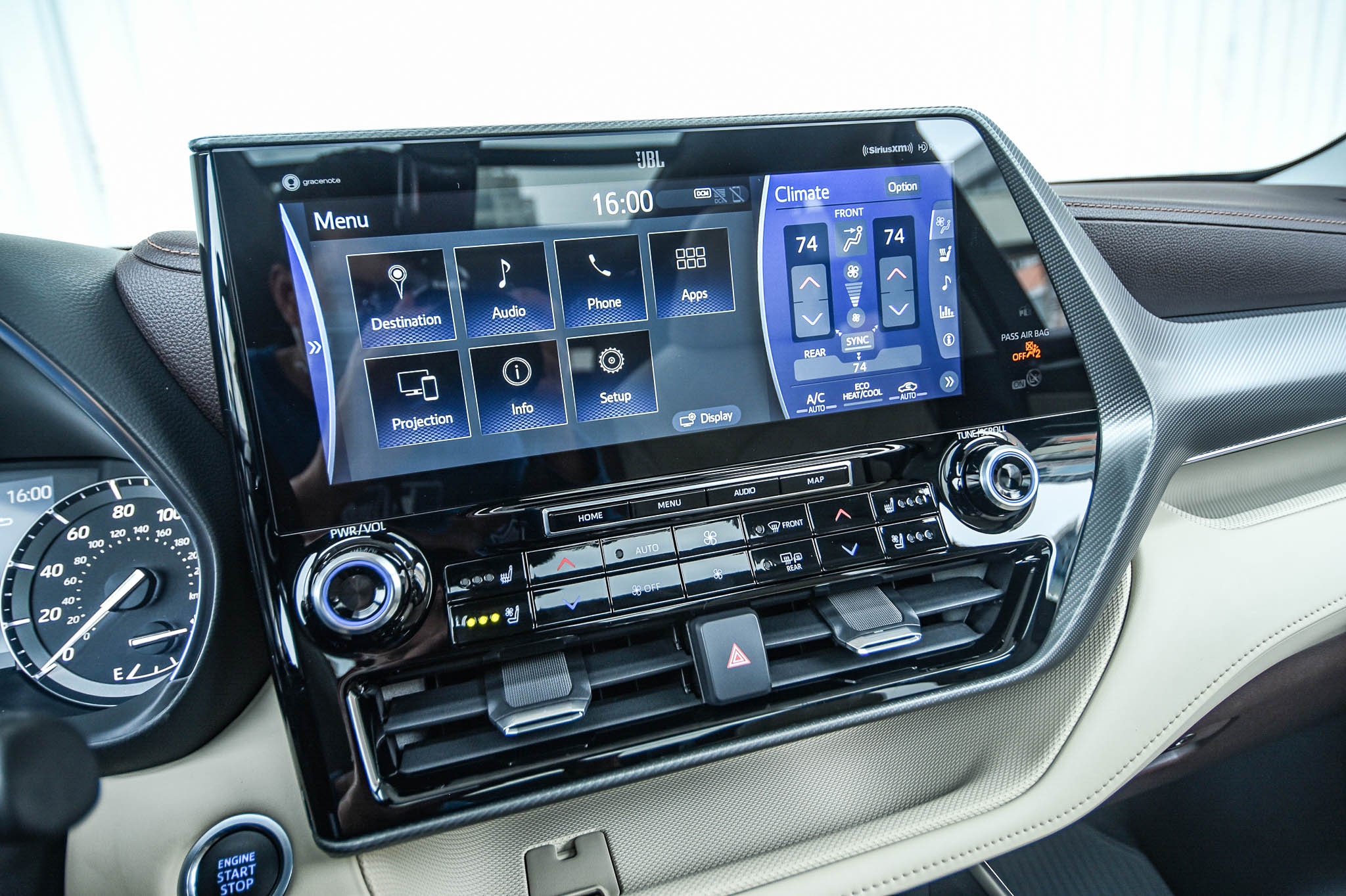 Chi tiết Toyota Highlander Platinum 2021 đầu tiên tại Việt Nam ảnh 17 Chi tiet Toyota Highlander Platinum 2021 dau tien tai Viet Nam anh 17