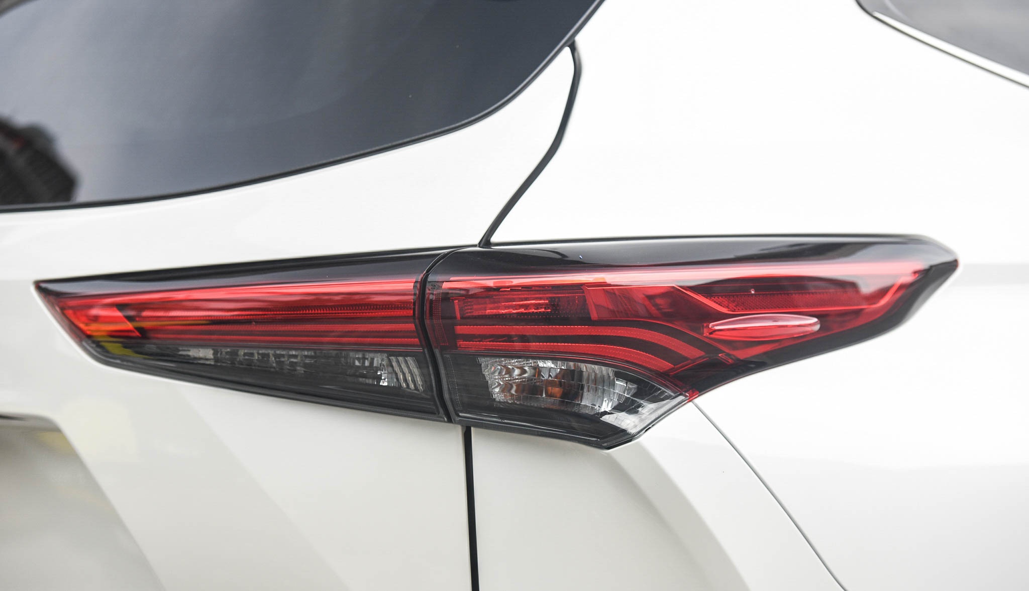 Chi tiết Toyota Highlander Platinum 2021 đầu tiên tại Việt Nam ảnh 9 Chi tiet Toyota Highlander Platinum 2021 dau tien tai Viet Nam anh 9