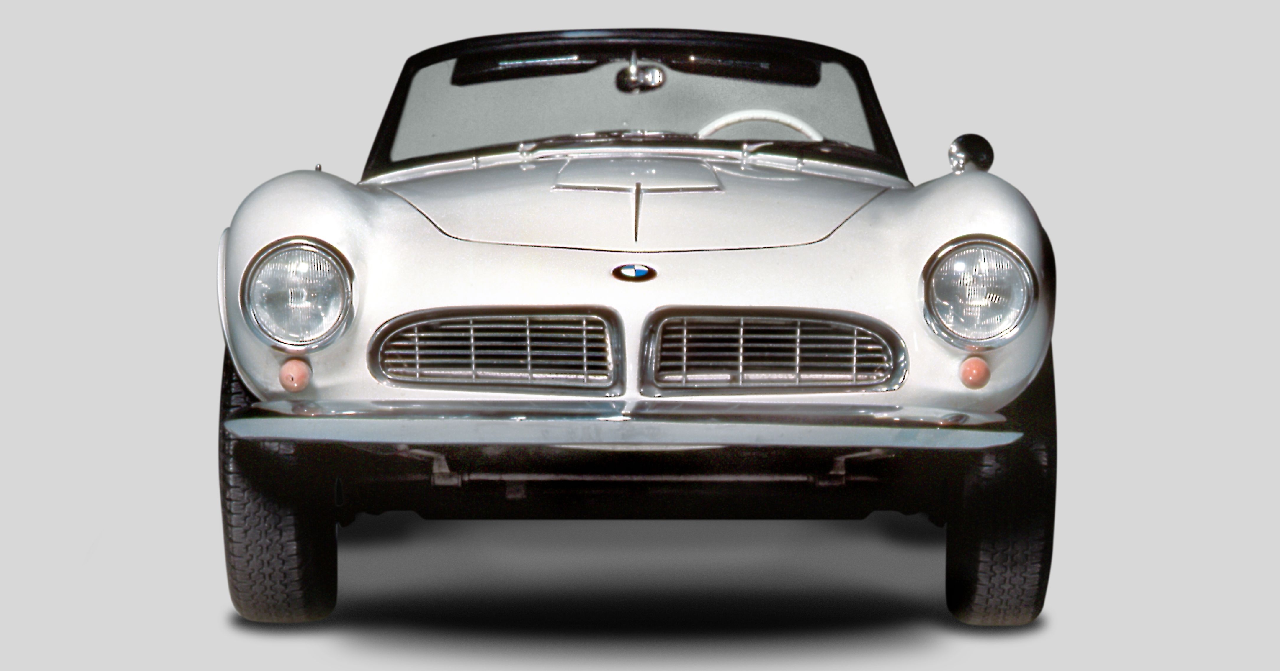 Lưới tản nhiệt quả thận của BMW thay đổi ra sao sau gần 90 năm ảnh 3 Luoi tan nhiet qua than cua BMW thay doi ra sao sau gan 90 nam anh 3