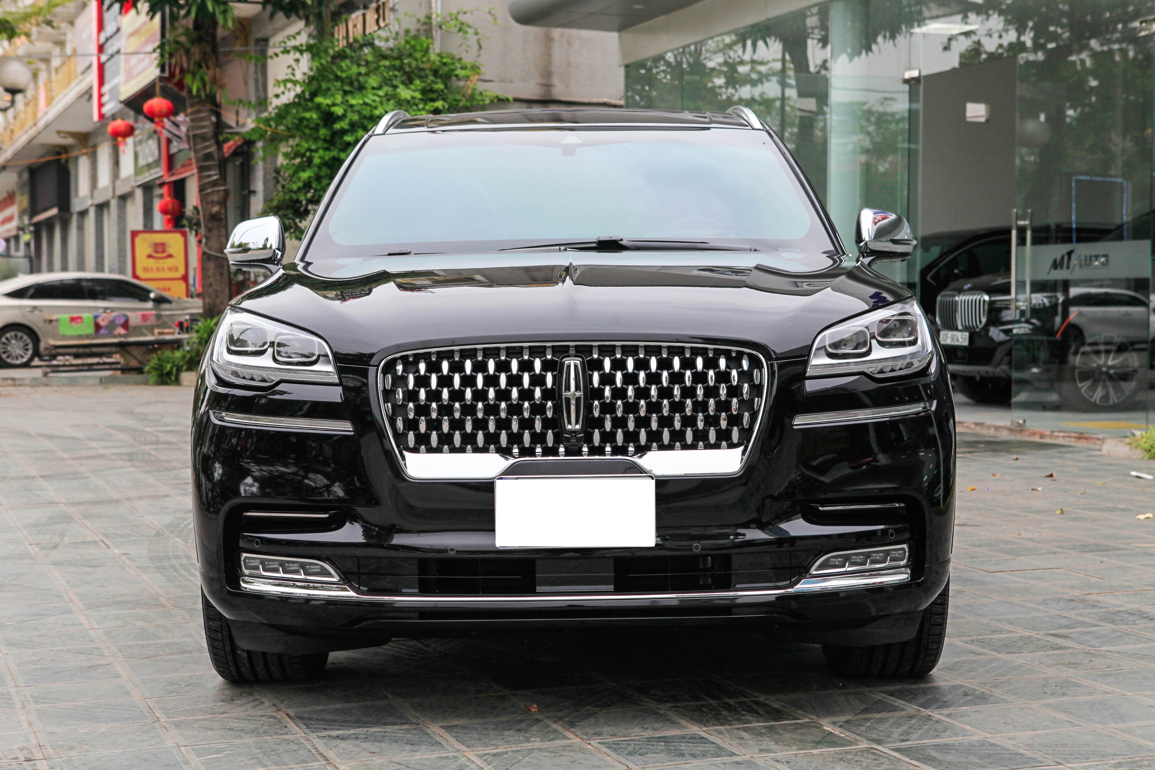 Chi tiết Lincoln Aviator Black Label - SUV 7 chỗ giá hơn 6 tỷ đồng ảnh 4 Chi tiet Lincoln Aviator Black Label - SUV 7 cho gia hon 6 ty dong anh 4