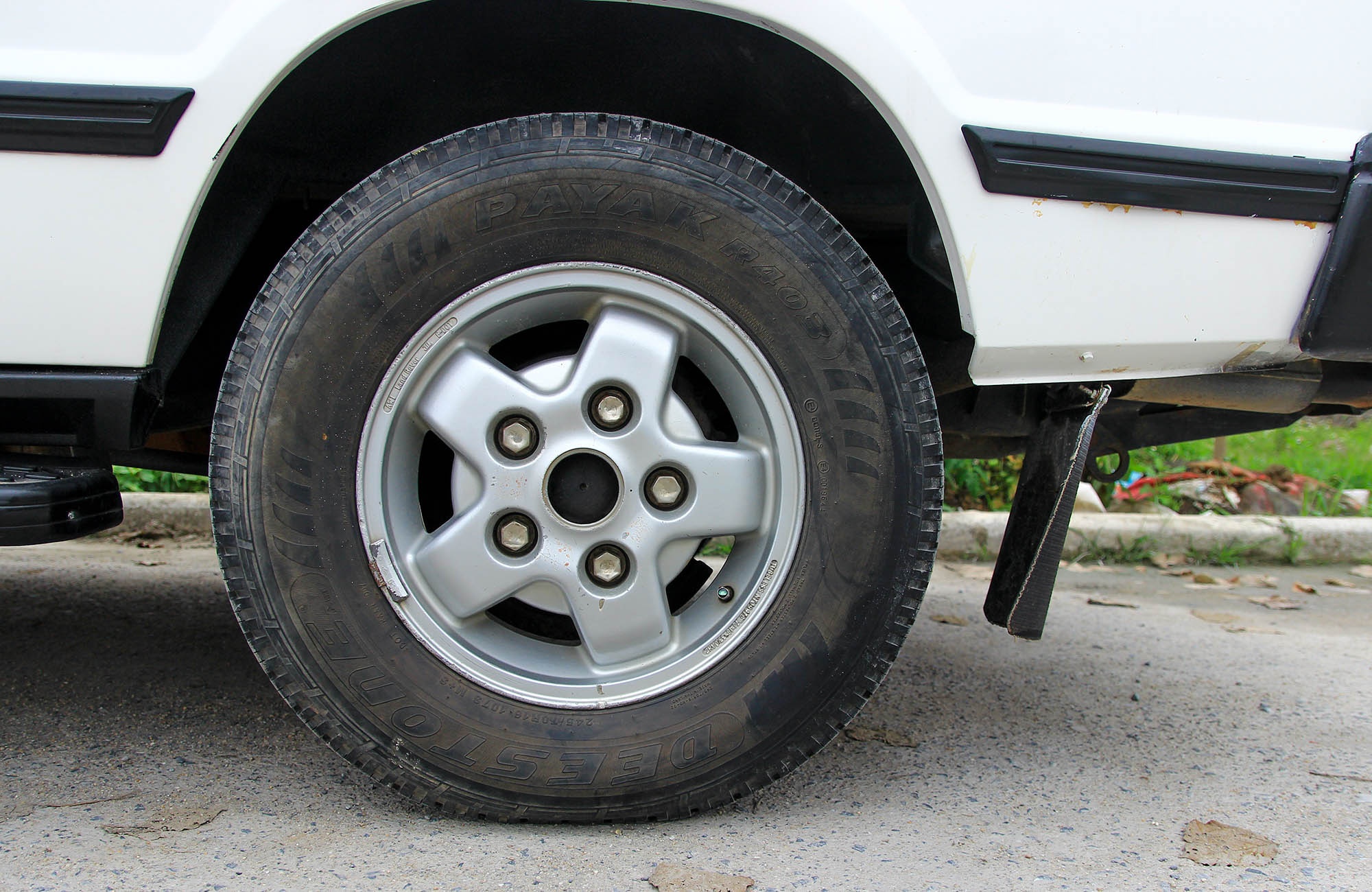 Chi tiết Land Rover Discovery 1996 - SUV 'hàng hiếm' tại Việt Nam ảnh 5 Chi tiet Land Rover Discovery 1996 - SUV 'hang hiem' tai Viet Nam anh 5