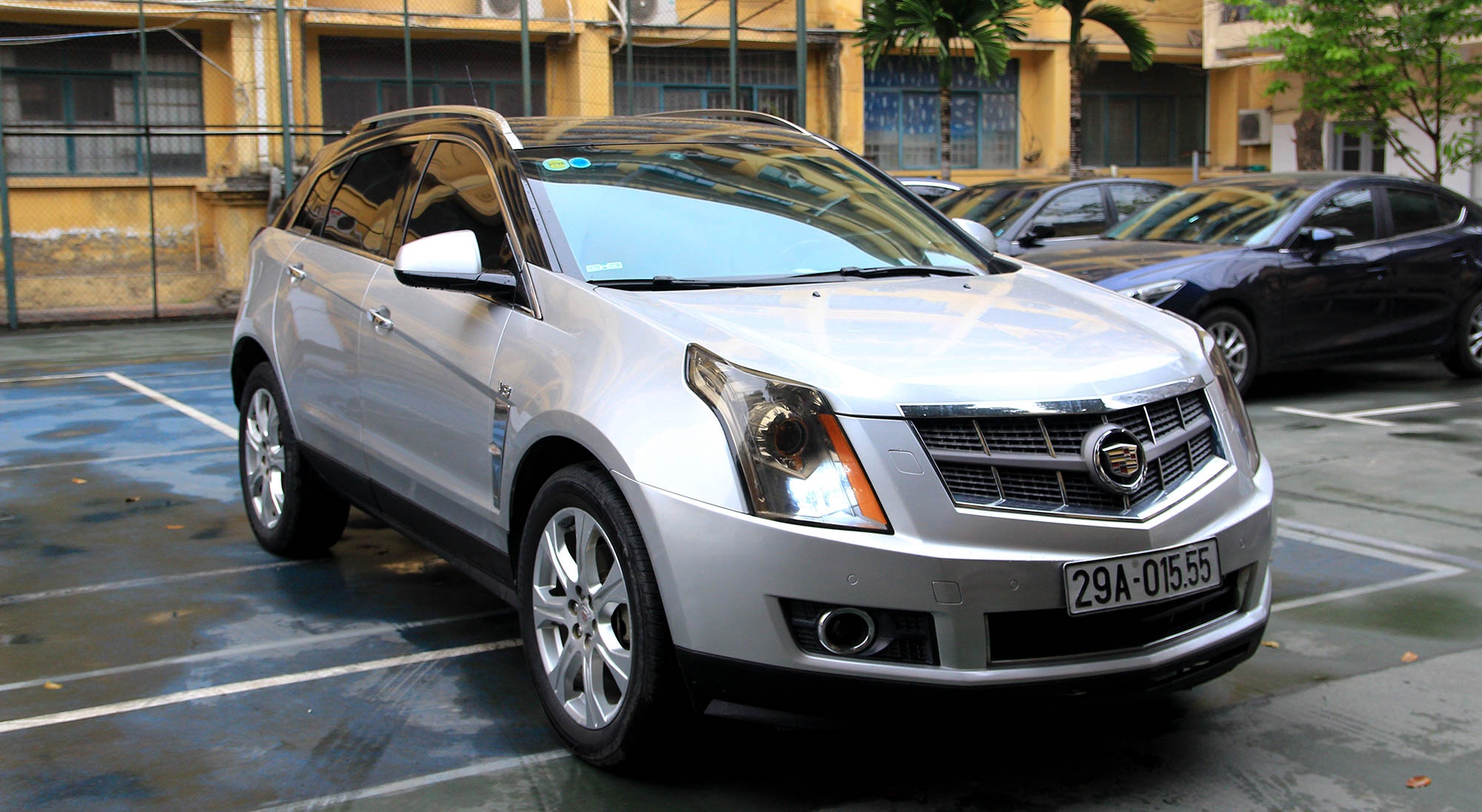 Cadillac SRX 2010 - SUV hạng sang giá dưới 1 tỷ đồng ảnh 1 Cadillac SRX 2010 - SUV hang sang gia duoi 1 ty dong anh 1