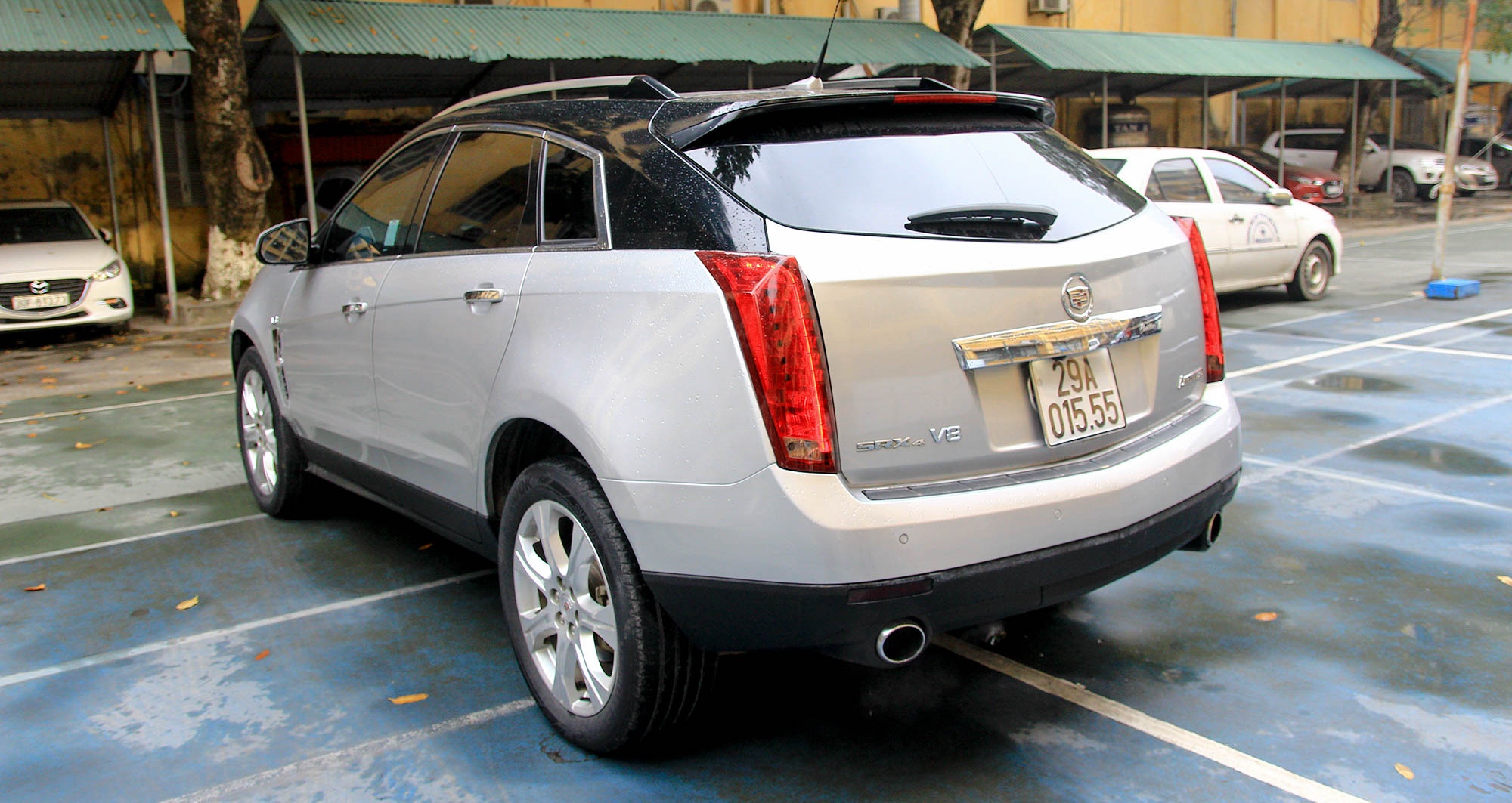 Cadillac SRX 2010 - SUV hạng sang giá dưới 1 tỷ đồng ảnh 7 Cadillac SRX 2010 - SUV hang sang gia duoi 1 ty dong anh 7
