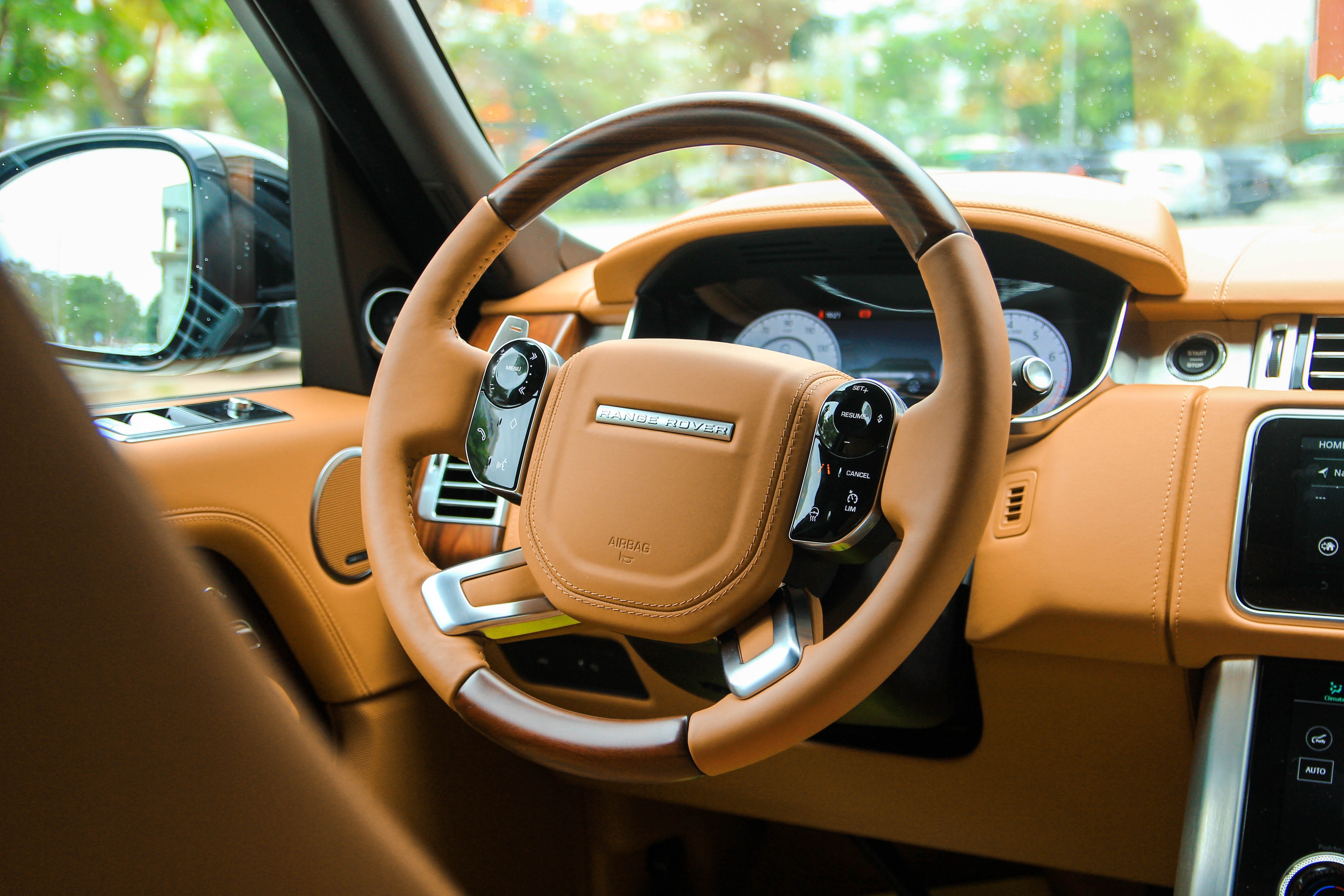 Chi tiết Range Rover SVAutobiography LWB 2021 tại Việt Nam ảnh 15 Chi tiet Range Rover SVAutobiography LWB 2021 tai Viet Nam anh 15