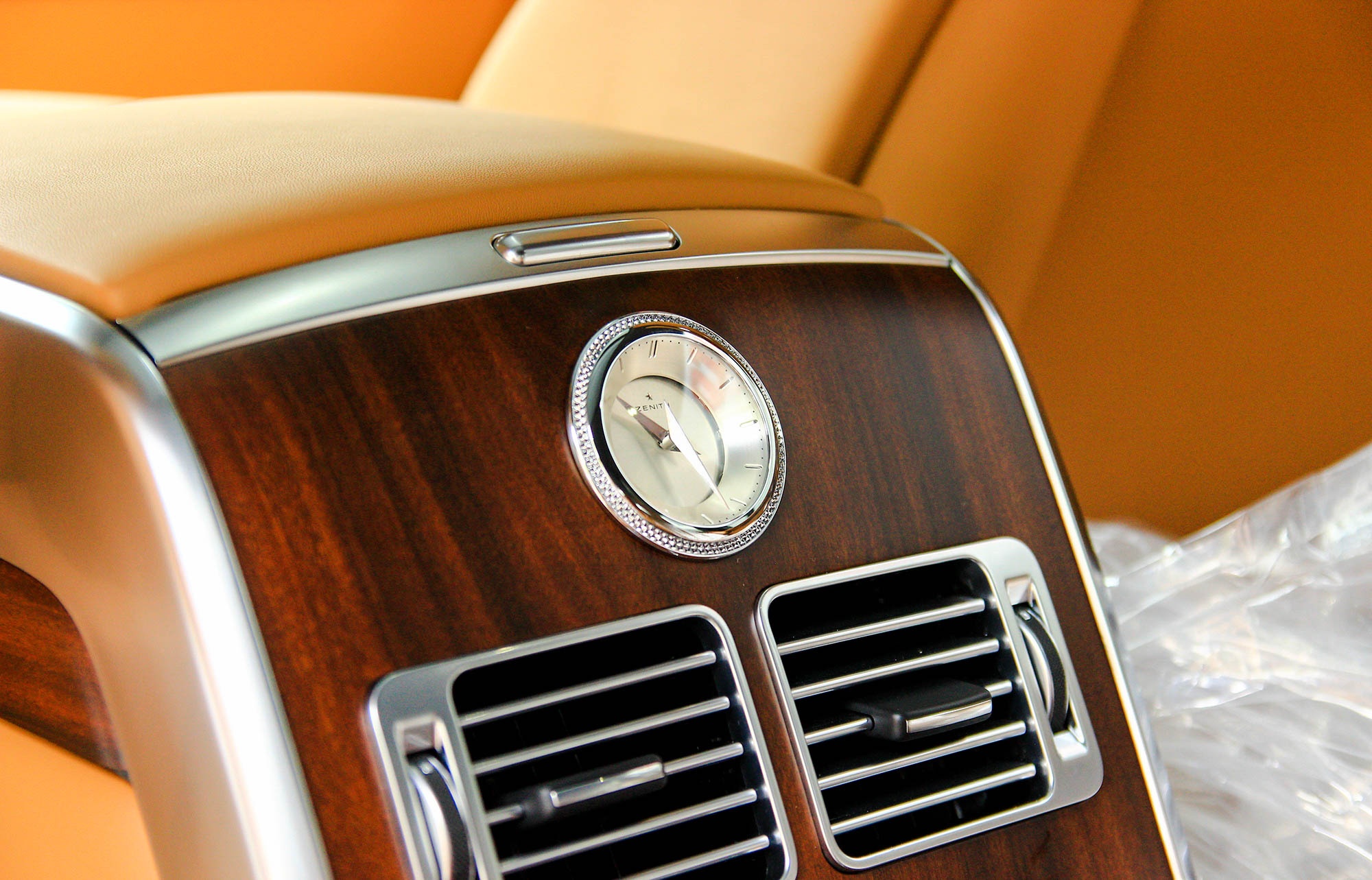 Chi tiết Range Rover SVAutobiography LWB 2021 tại Việt Nam ảnh 16 Chi tiet Range Rover SVAutobiography LWB 2021 tai Viet Nam anh 16