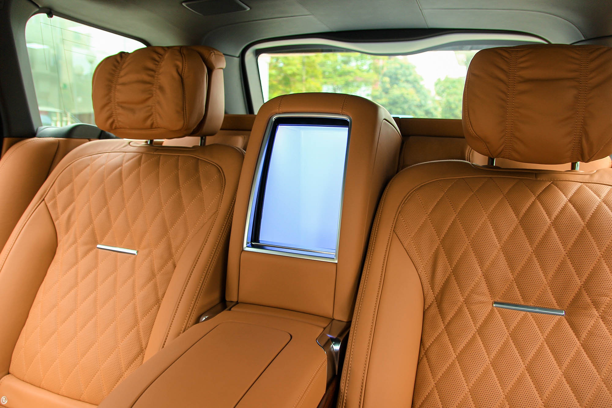 Chi tiết Range Rover SVAutobiography LWB 2021 tại Việt Nam ảnh 14 Chi tiet Range Rover SVAutobiography LWB 2021 tai Viet Nam anh 14