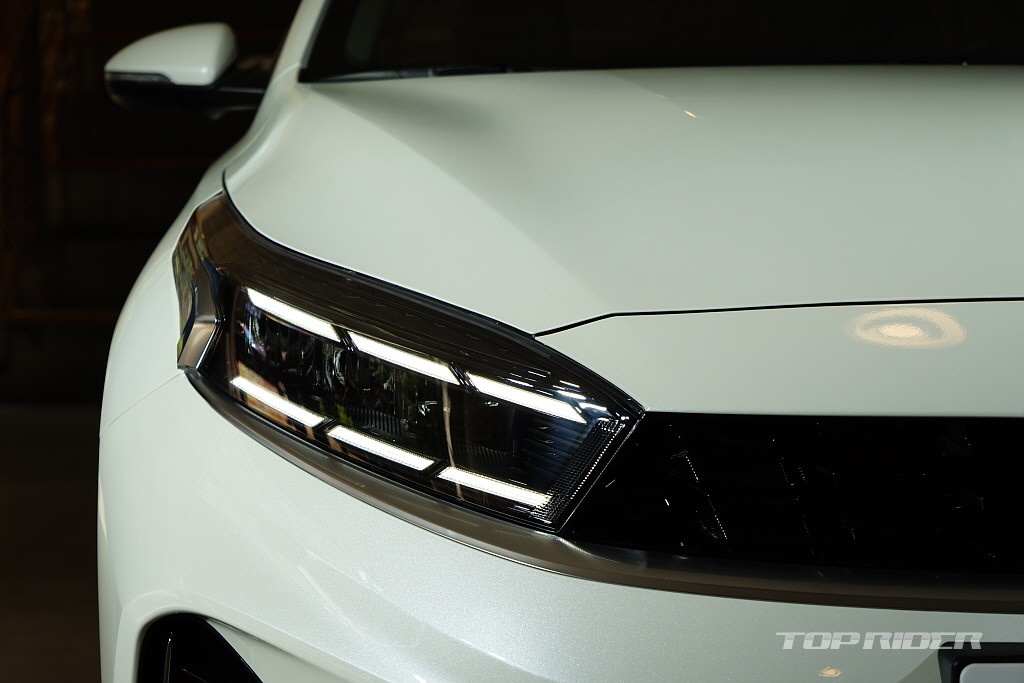 Ảnh thực tế Kia Cerato 2021 ảnh 5 Anh thuc te Kia Cerato 2021 anh 5