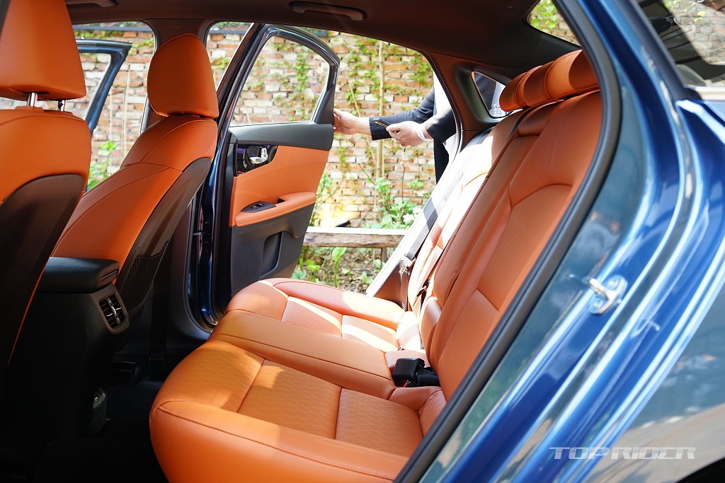 Ảnh thực tế Kia Cerato 2021 ảnh 18 Anh thuc te Kia Cerato 2021 anh 18