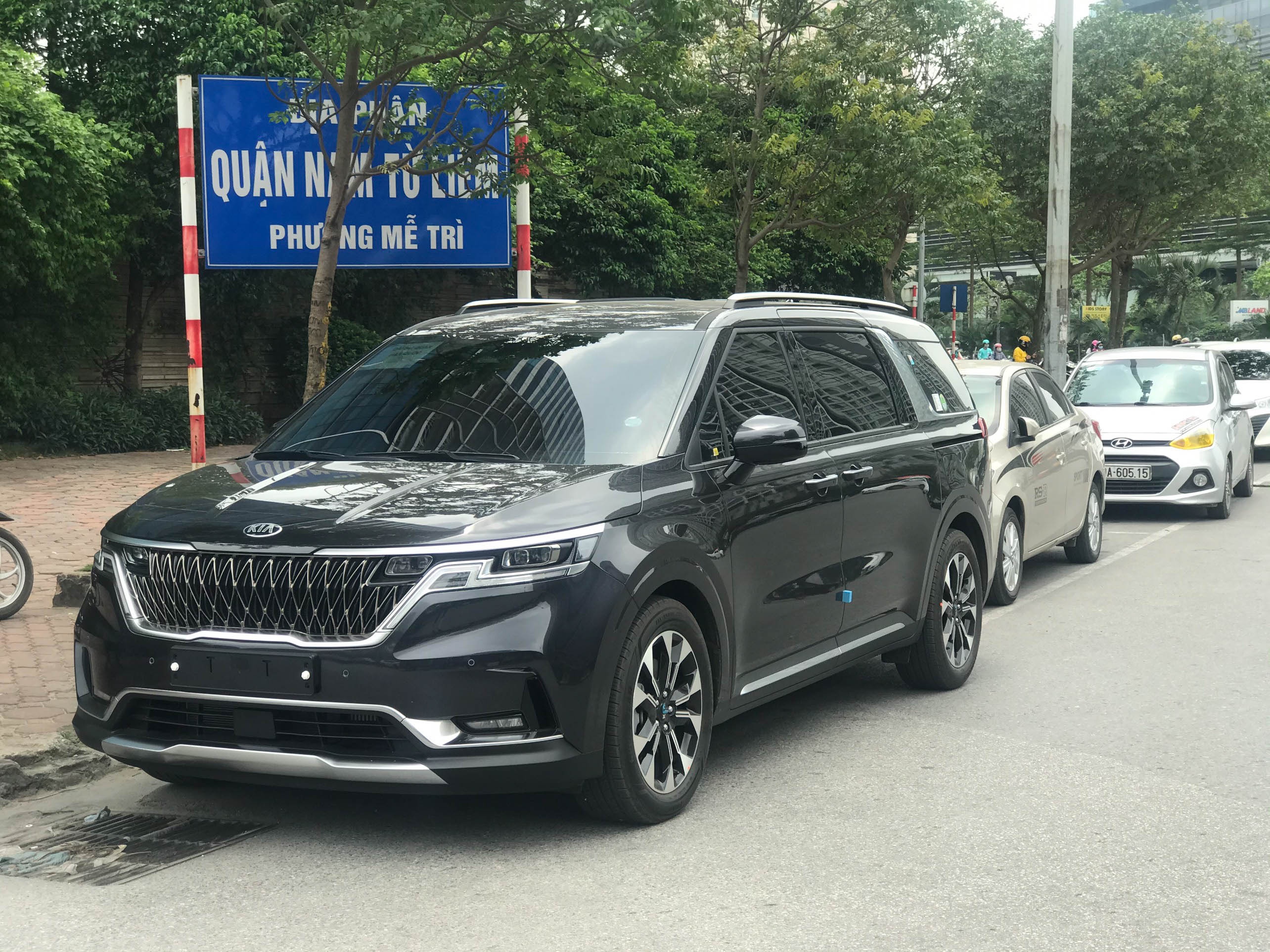 Kia Sedona 2021 xuất hiện tại Hà Nội ảnh 1 Kia Sedona 2021 xuat hien tai Ha Noi anh 1