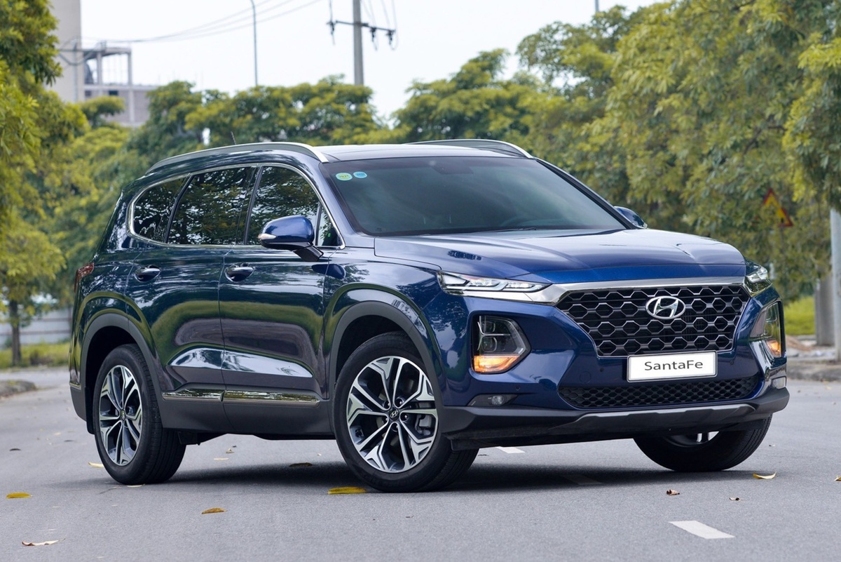 Nhieu oto duoc giam gia trong thang 4 hinh anh