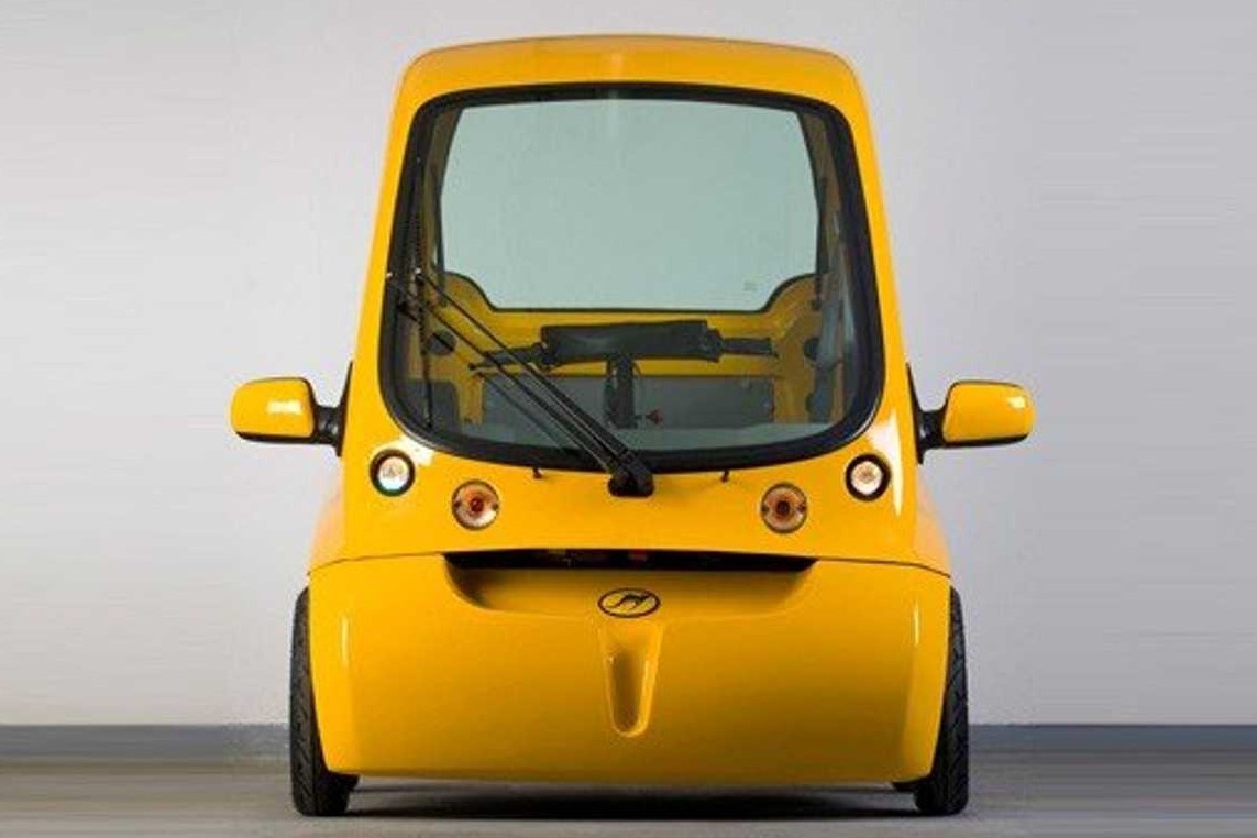 Kenguru - oto dien cho nguoi di xe lan dau tien tren the gioi hinh anh