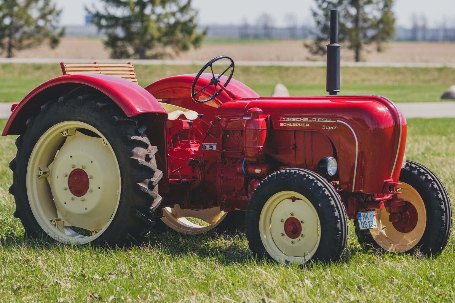 Chiec may keo 'do co' cua Porsche hinh anh