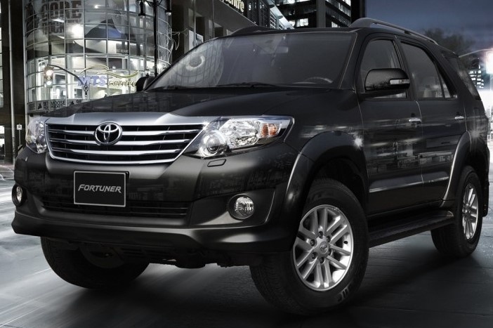 Toi co nen mua Toyota Fortuner 2.7 AT doi 2012 gia 550 trieu dong? hinh anh