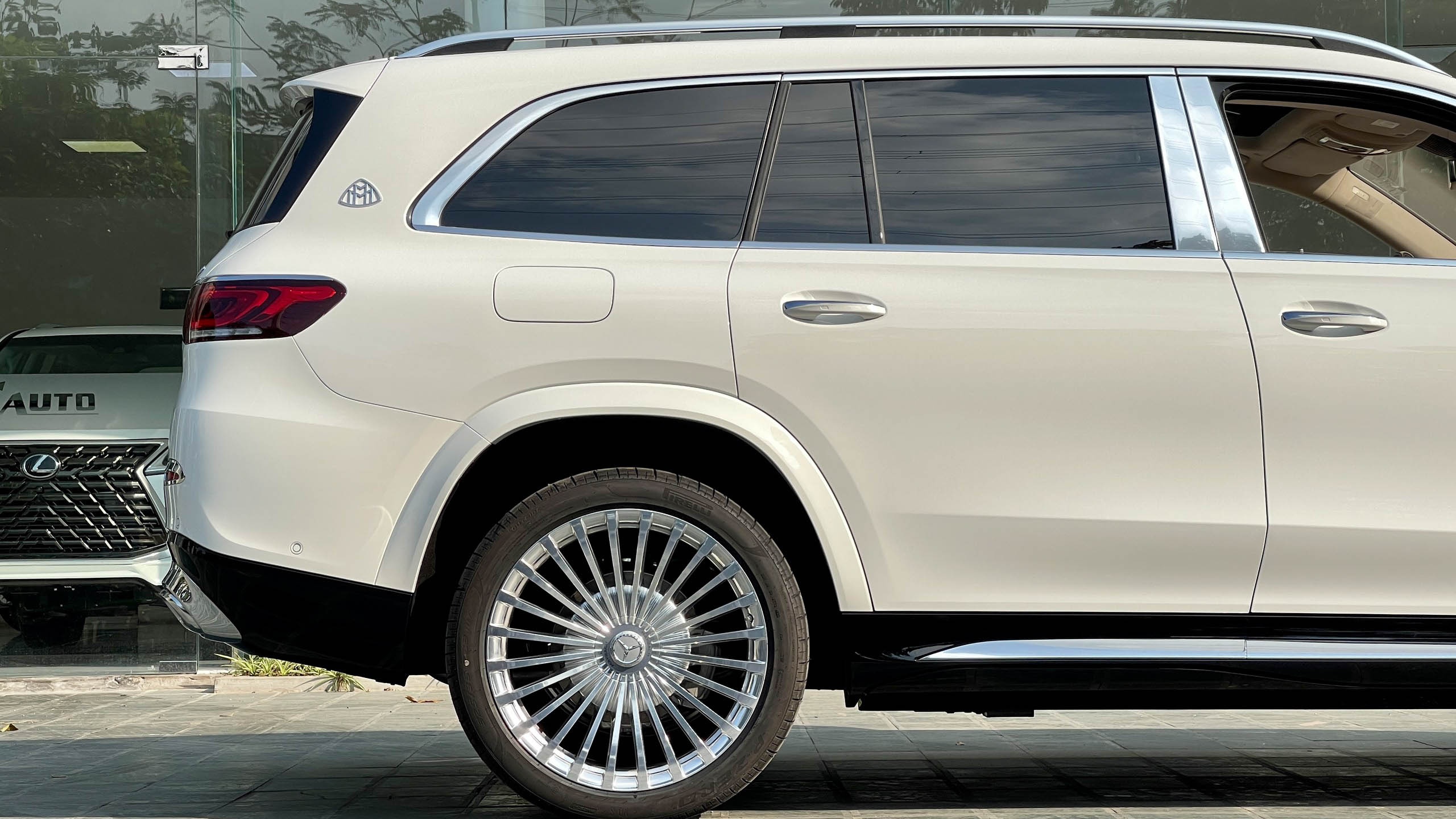 Mercedes-Maybach GLS 600 tai Viet Nam anh 9