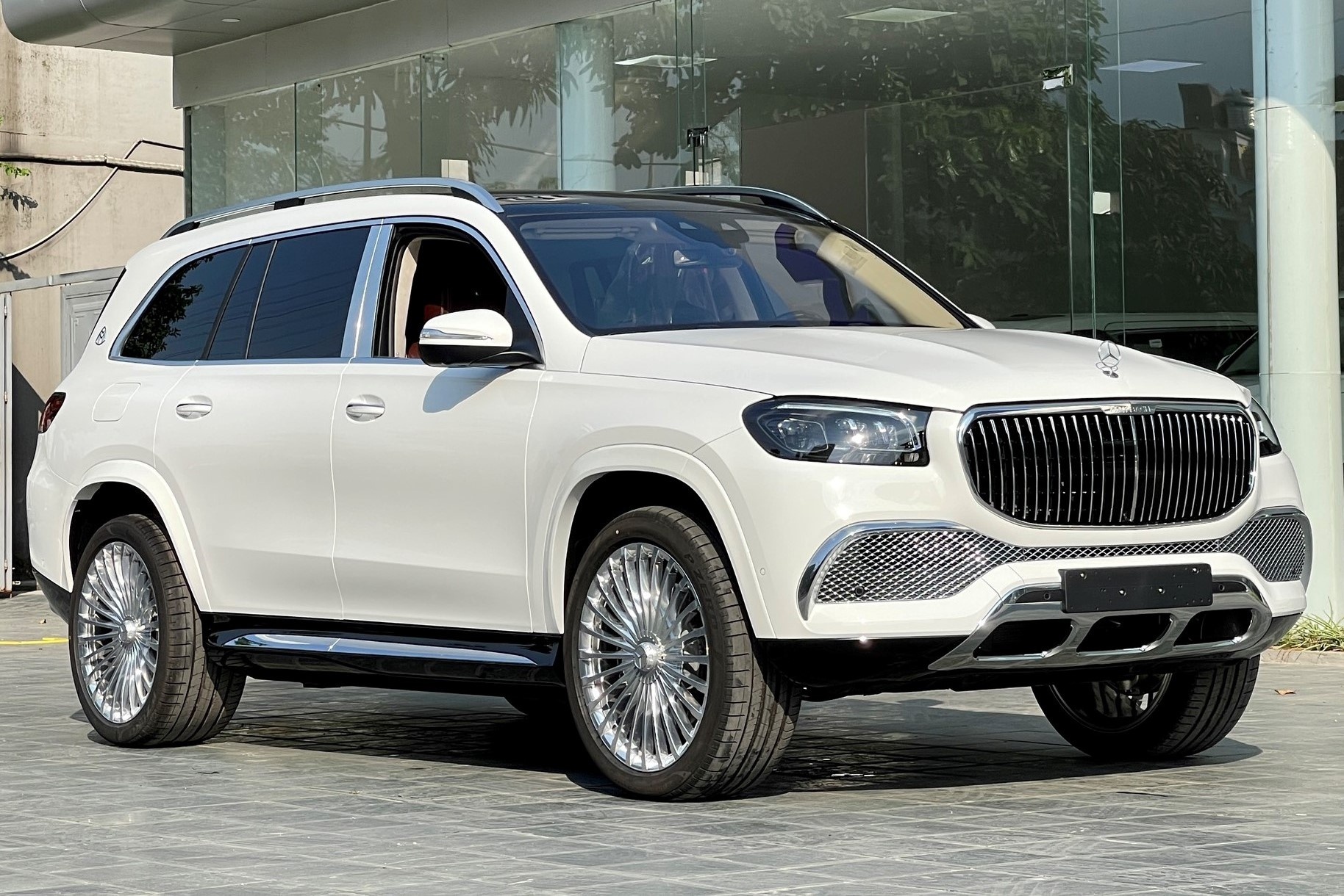 Chi tiet SUV sieu sang Mercedes-Maybach GLS 600 gia hon 16 ty dong hinh anh