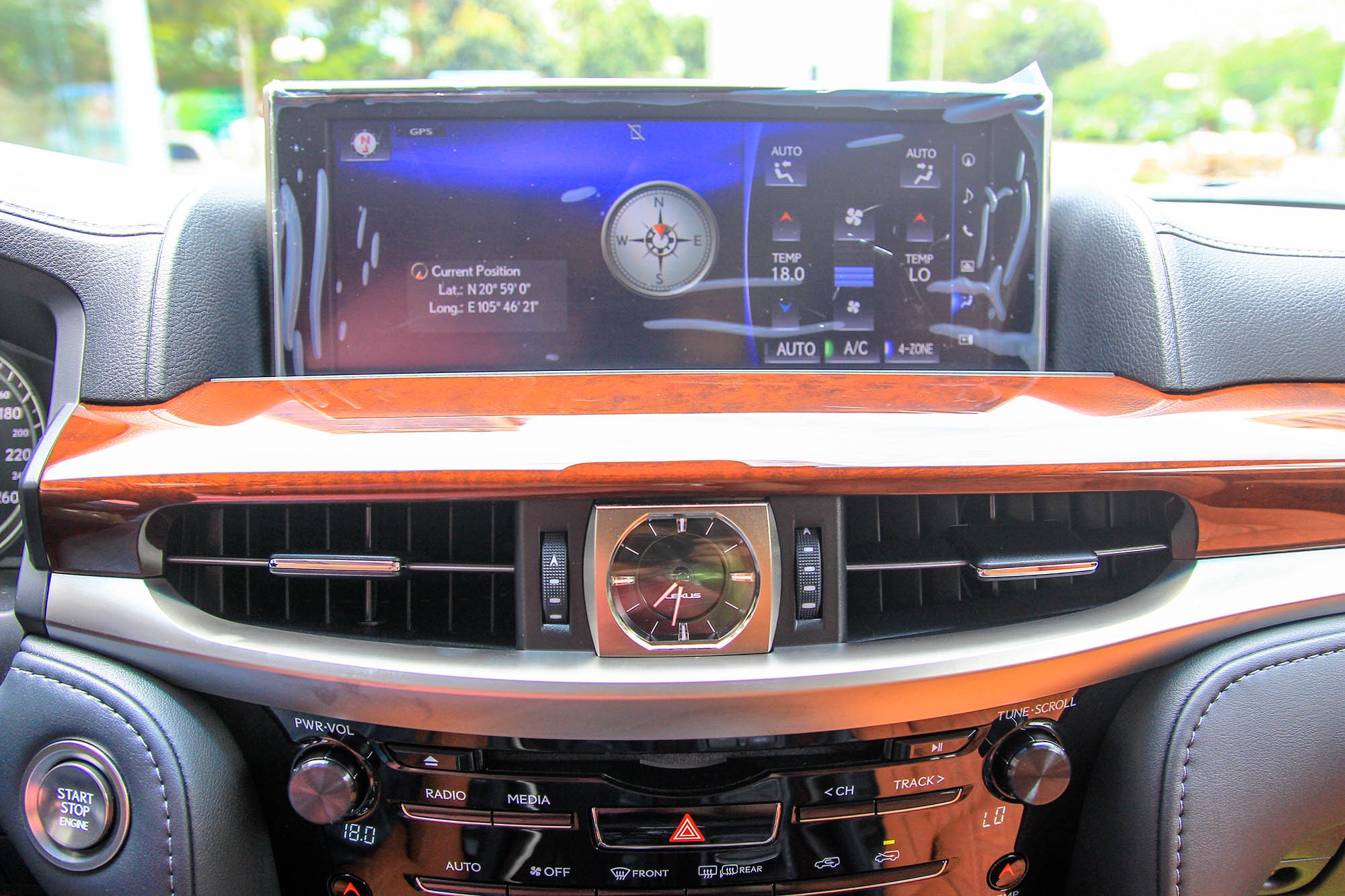 SUV hạng sang tiền tỷ ảnh 4 SUV hang sang tien ty anh 4