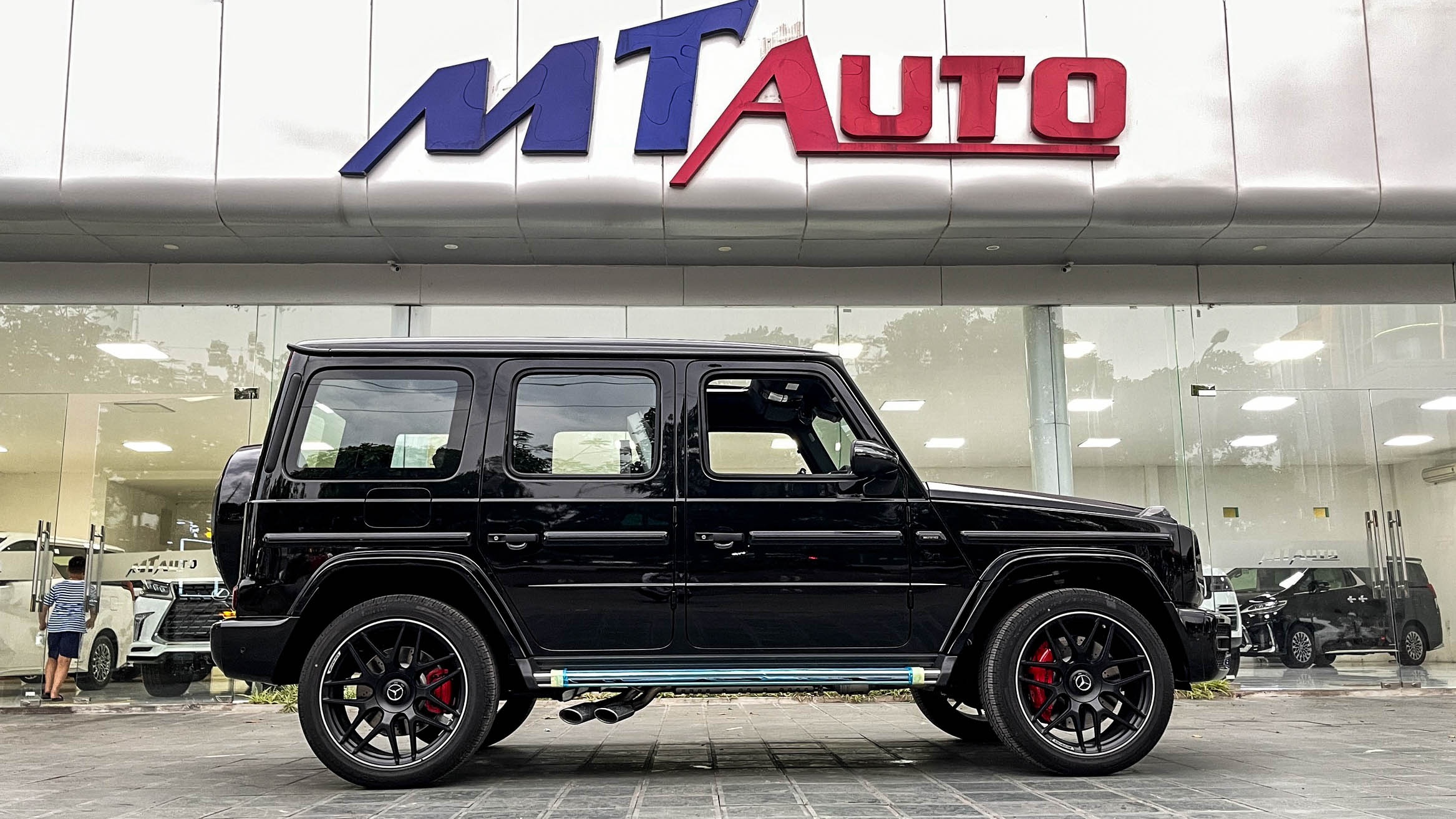 So sánh Mercedes G 63 và Lexus LX570 ảnh 5 So sanh Mercedes G 63 va Lexus LX570 anh 5