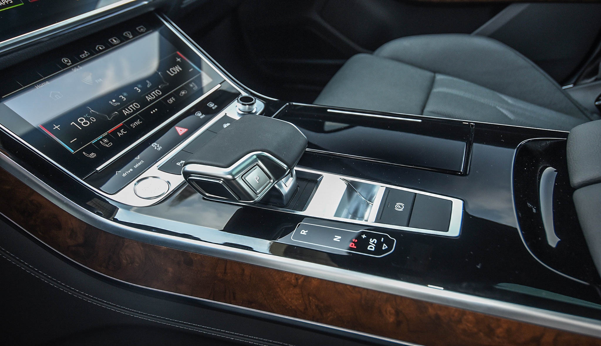 chi tiet Audi A8 L 2021 tai Viet Nam anh 14