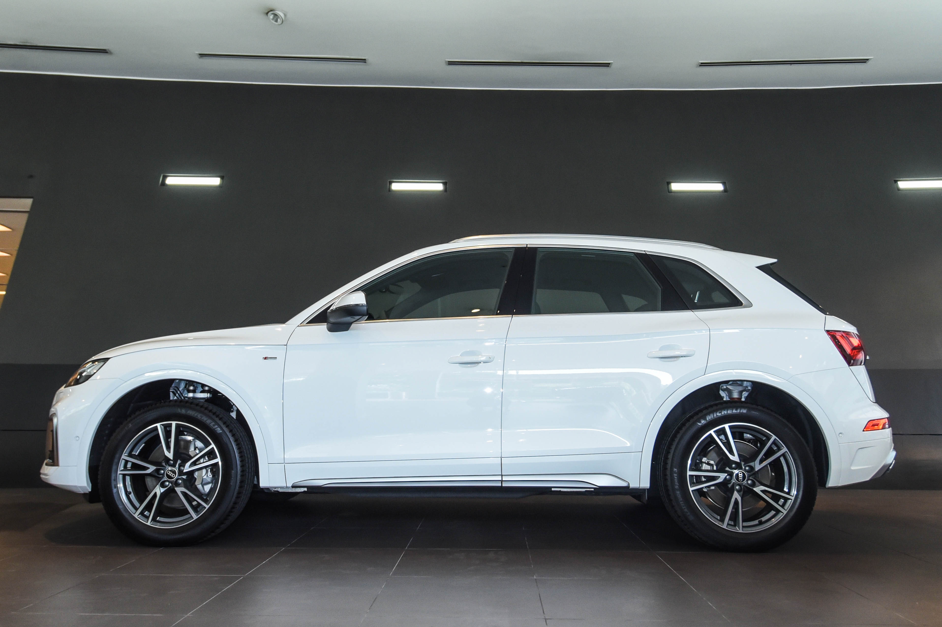 Chi tiết Audi Q5 2021 tại Việt Nam ảnh 3 Chi tiet Audi Q5 2021 tai Viet Nam anh 3