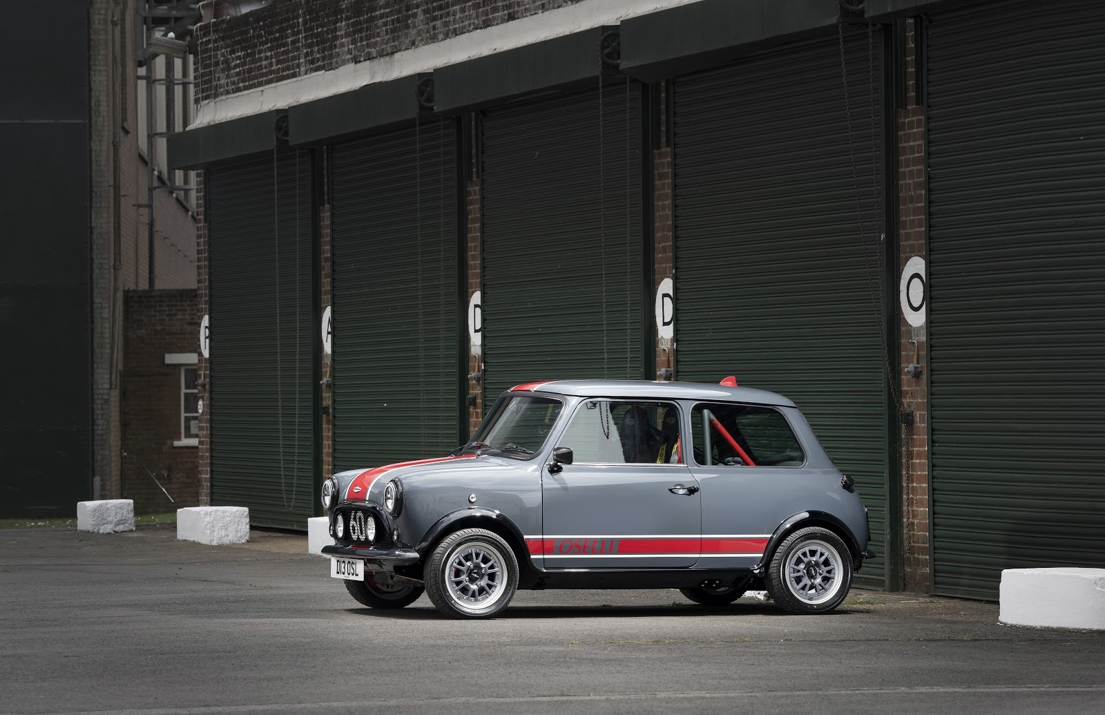 xe cổ Mini được phục chế ảnh 5 xe co Mini duoc phuc che anh 5