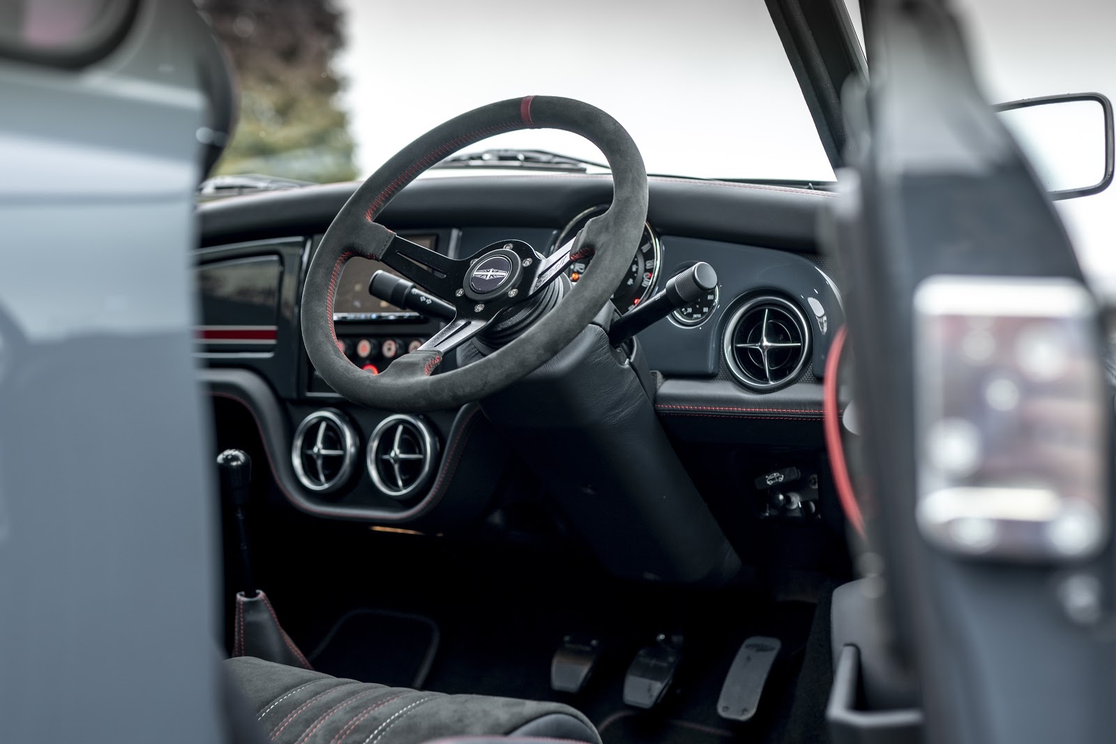 xe cổ Mini được phục chế ảnh 13 xe co Mini duoc phuc che anh 13