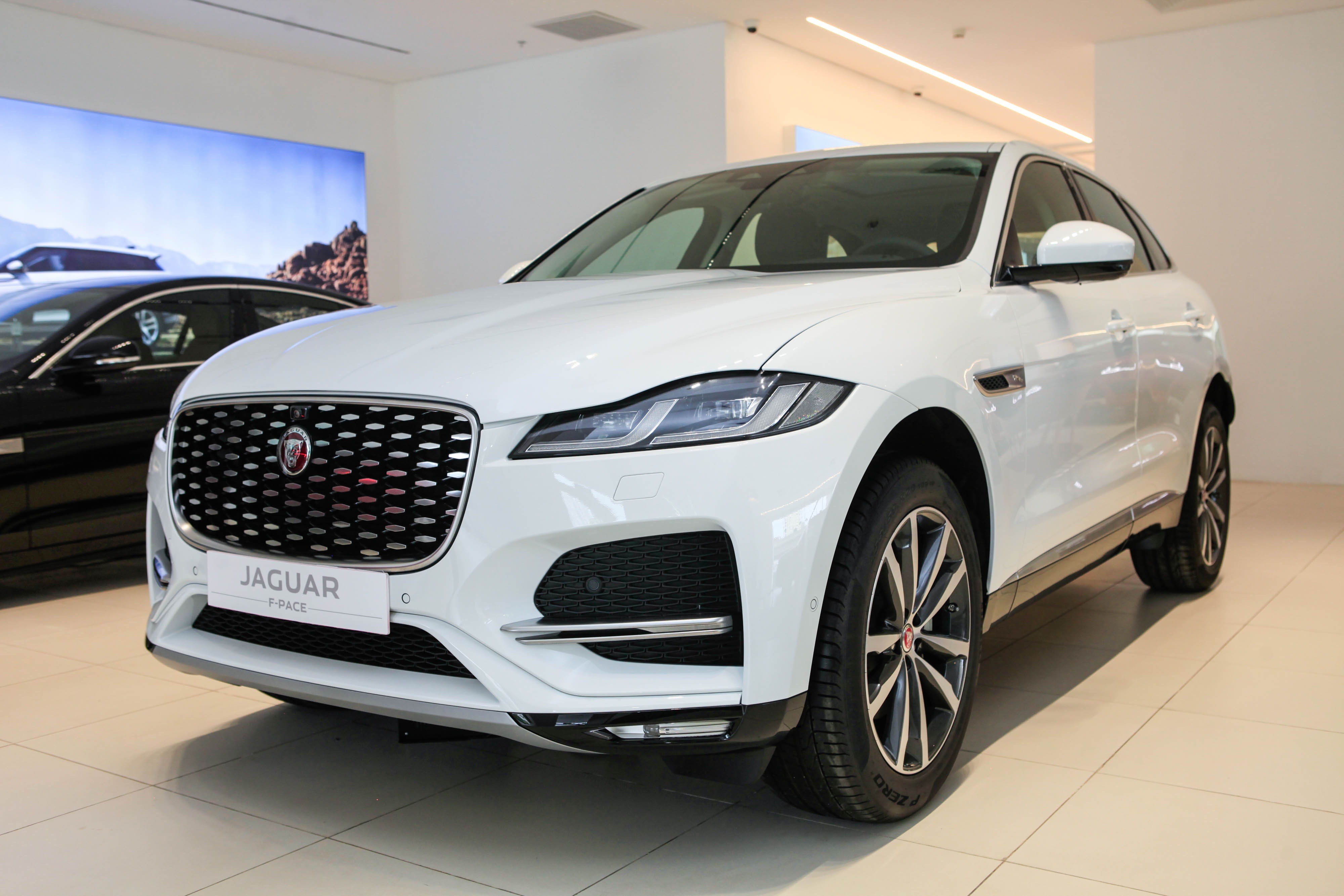 chi tiết Jaguar F-Pace 2021 tại Việt Nam ảnh 1 chi tiet Jaguar F-Pace 2021 tai Viet Nam anh 1
