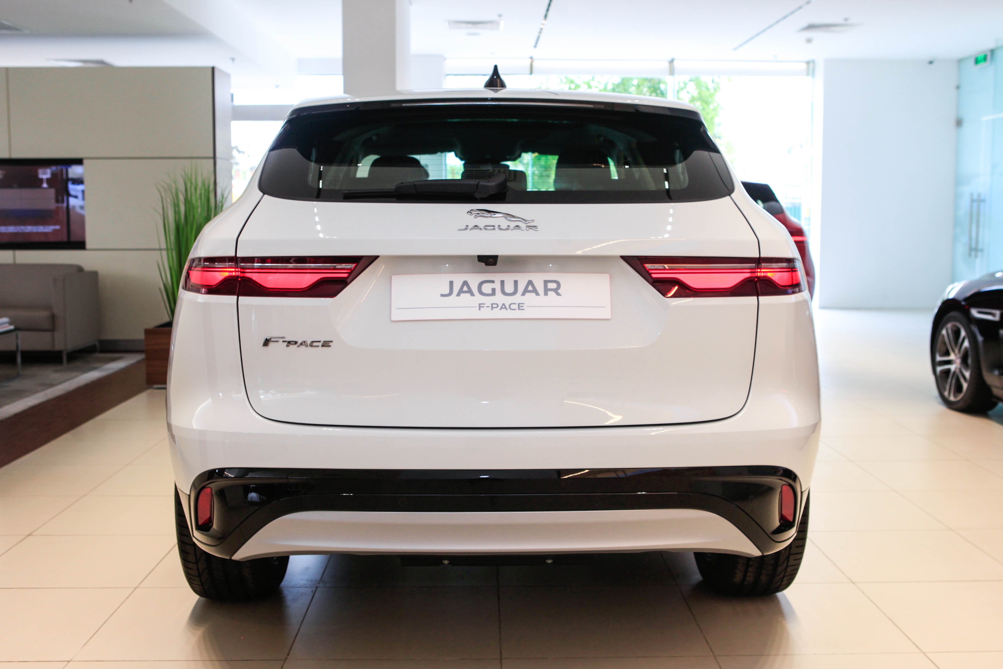 chi tiết Jaguar F-Pace 2021 tại Việt Nam ảnh 4 chi tiet Jaguar F-Pace 2021 tai Viet Nam anh 4