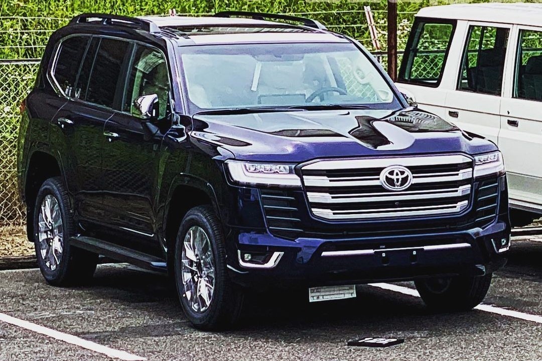 Toyota Land Cruiser 2022 bo dong co V8, them phien ban GR-S hinh anh