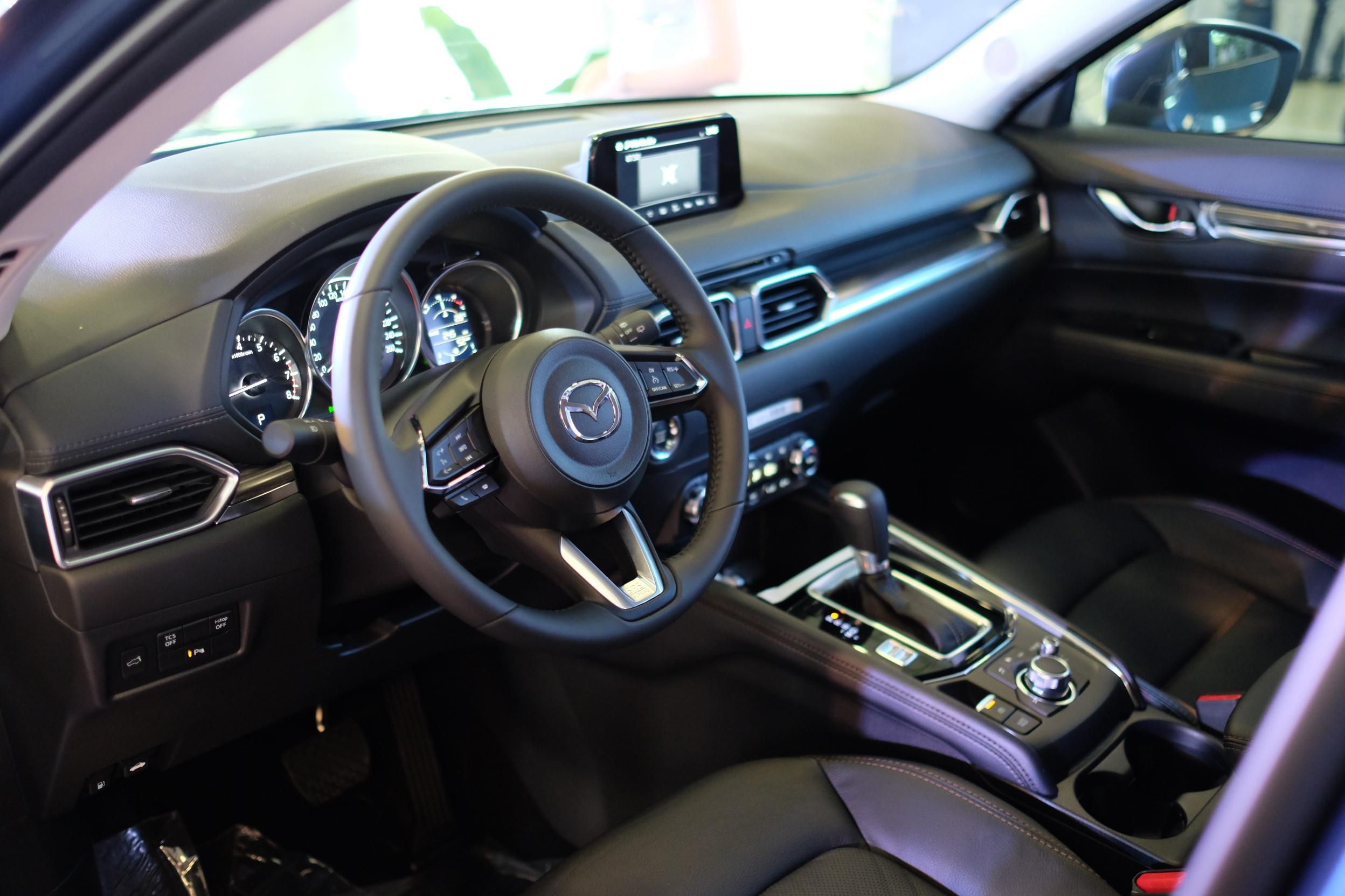 gia lan banh Hyundai Tucson,  Mazda CX-5 anh 3