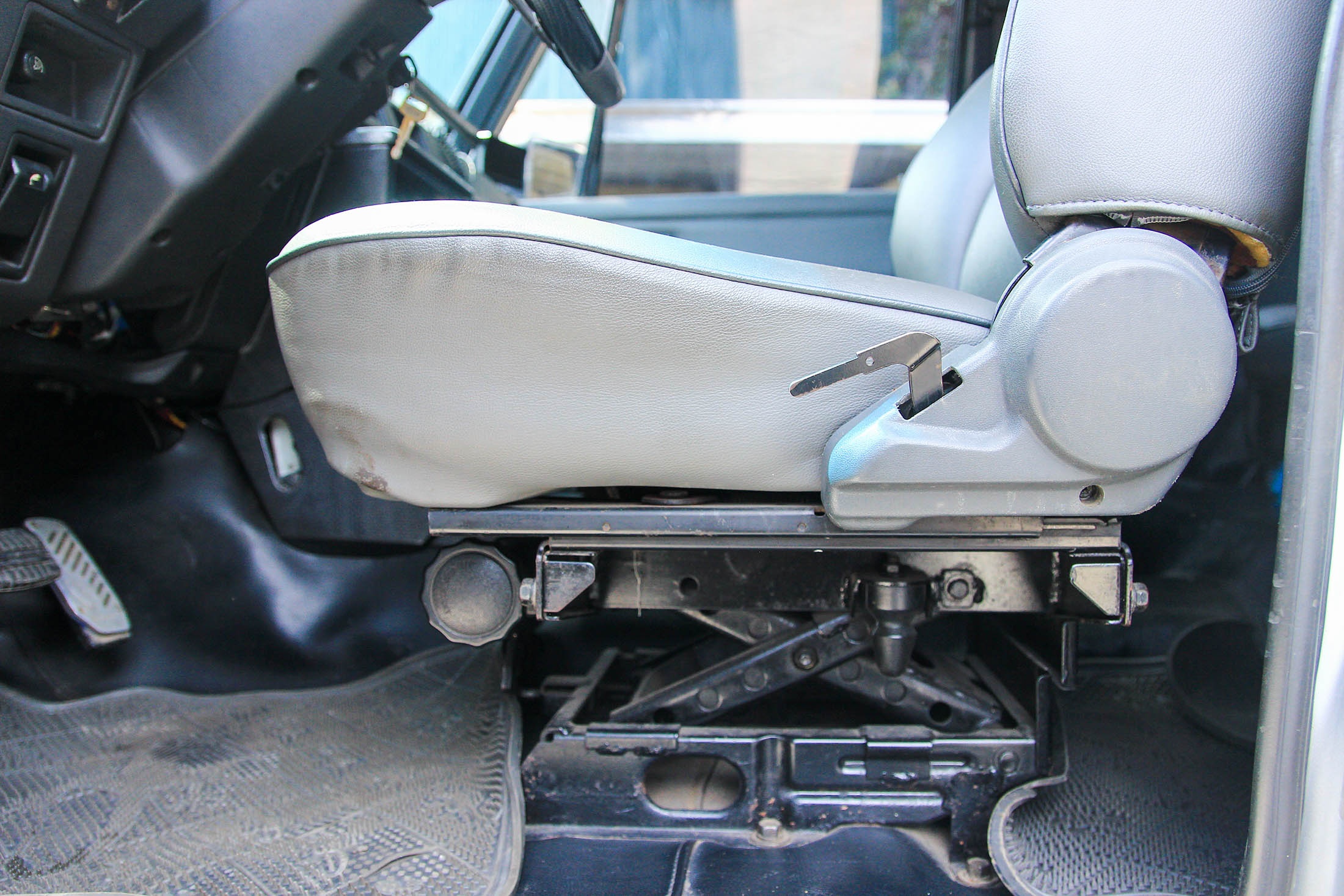 xe cổ Dodge Raider tại Việt Nam ảnh 19 xe co Dodge Raider tai Viet Nam anh 19