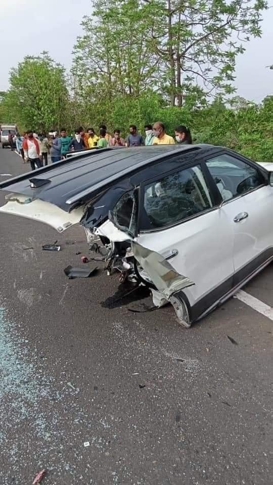 Kia Seltos gặp tai nạn ảnh 3 Kia Seltos gap tai nan anh 3