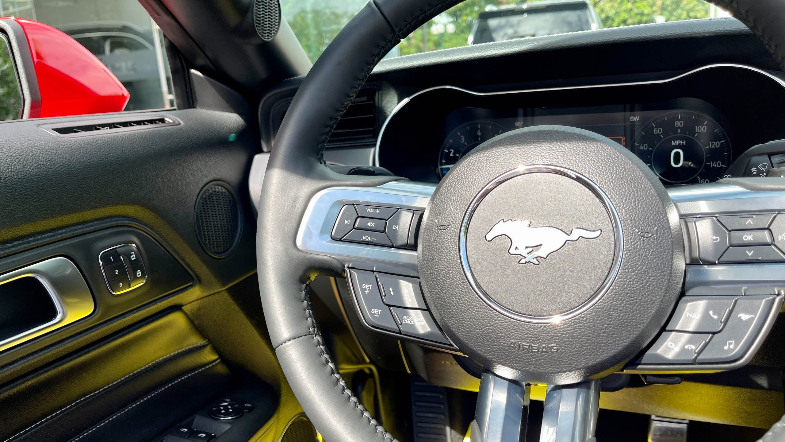 Ford Mustang 2021 tại Việt Nam ảnh 17 Ford Mustang 2021 tai Viet Nam anh 17