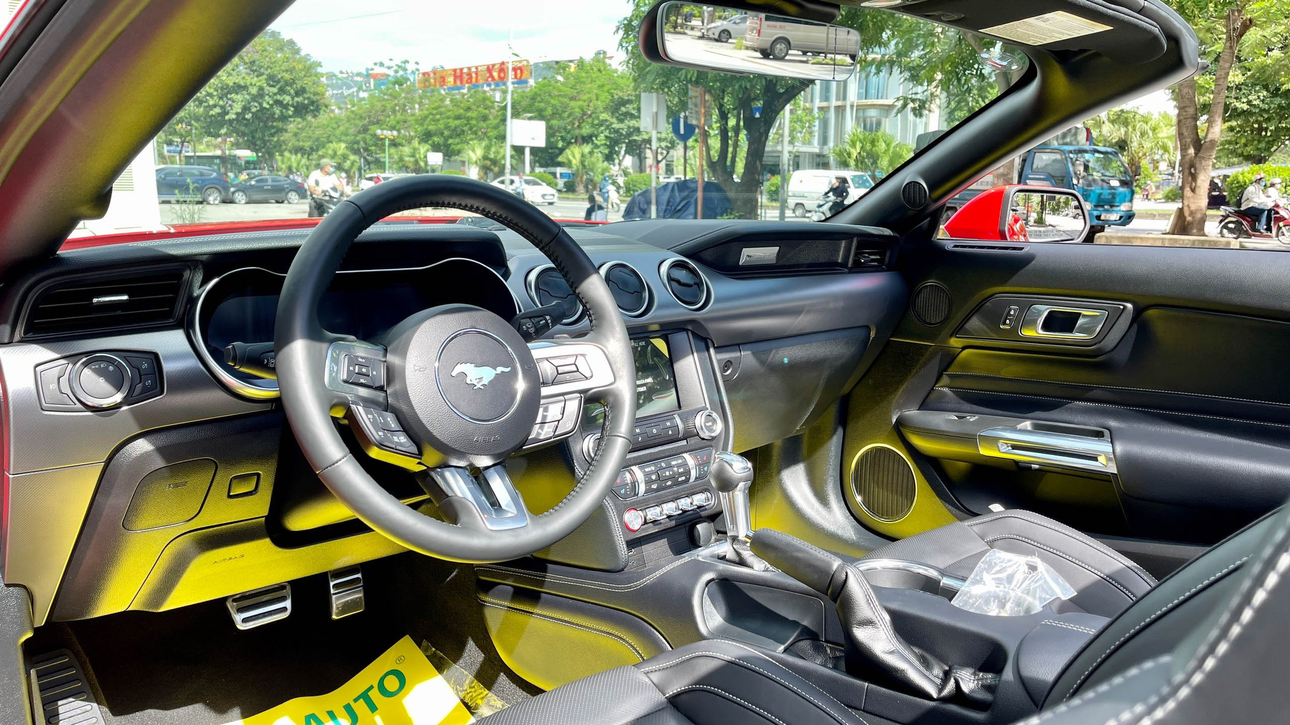 Ford Mustang 2021 tại Việt Nam ảnh 11 Ford Mustang 2021 tai Viet Nam anh 11