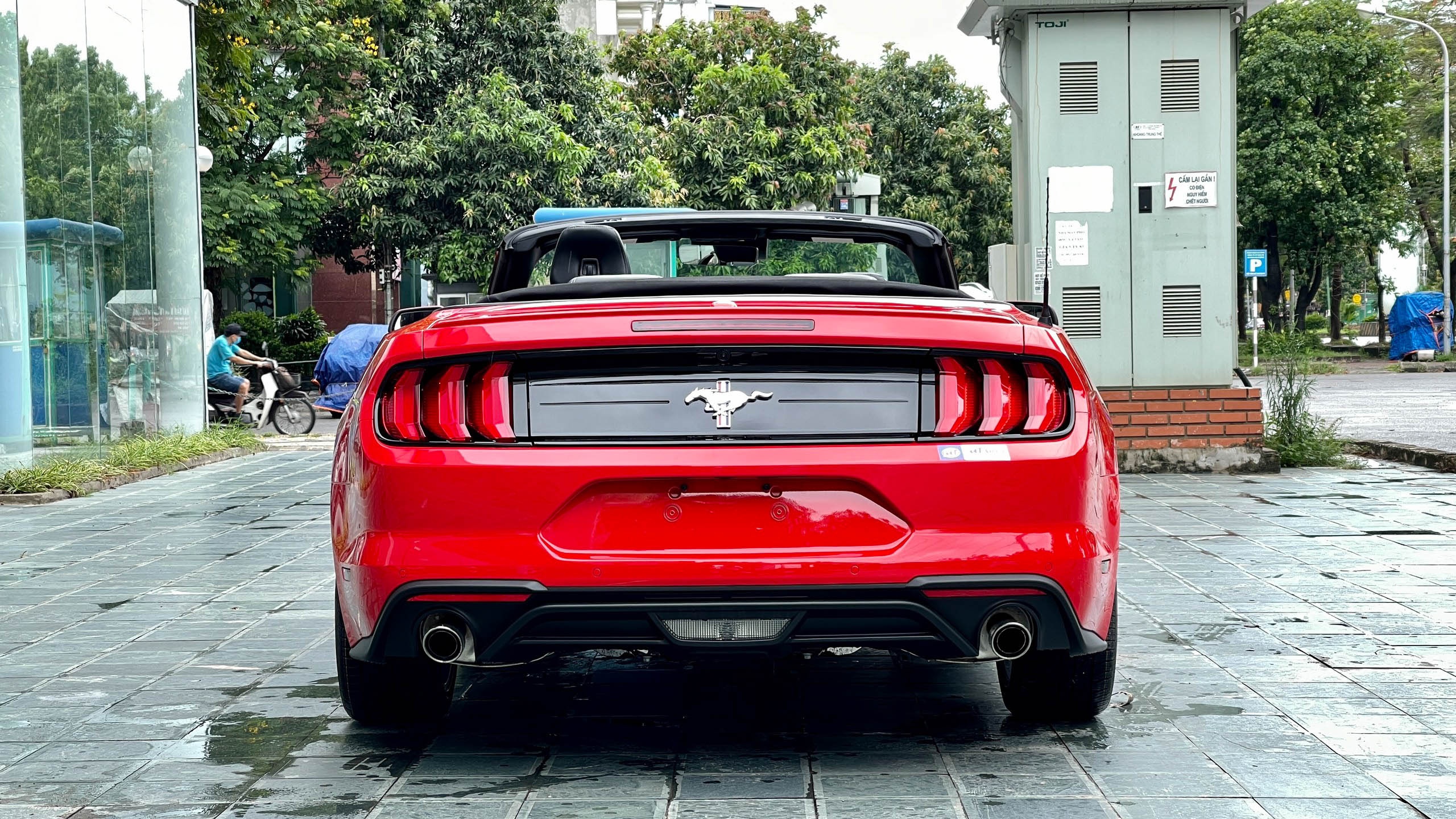 Ford Mustang 2021 tại Việt Nam ảnh 4 Ford Mustang 2021 tai Viet Nam anh 4