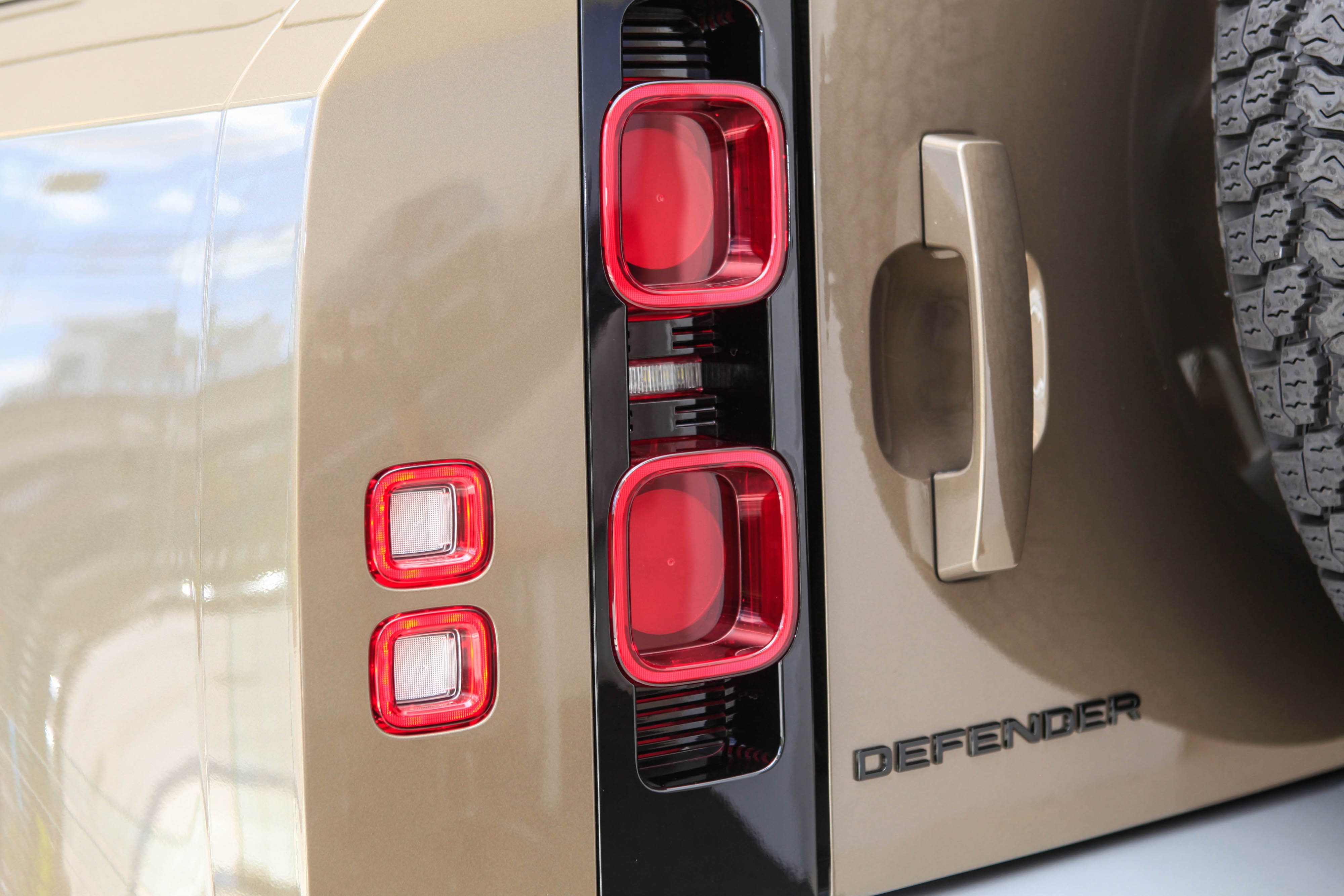 Land Rover Defender 90 tại Việt Nam ảnh 9 Land Rover Defender 90 tai Viet Nam anh 9