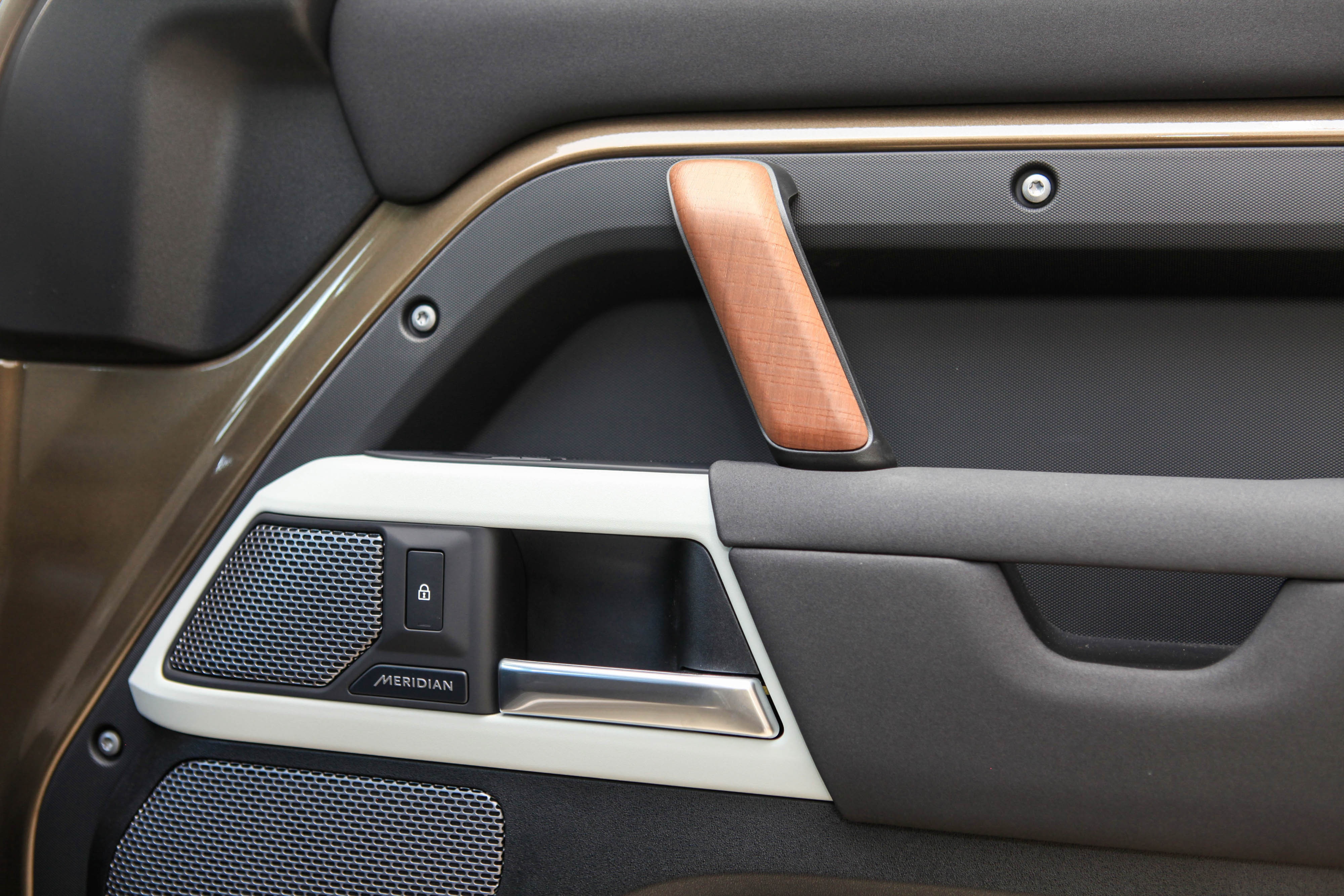 Land Rover Defender 90 tại Việt Nam ảnh 18 Land Rover Defender 90 tai Viet Nam anh 18