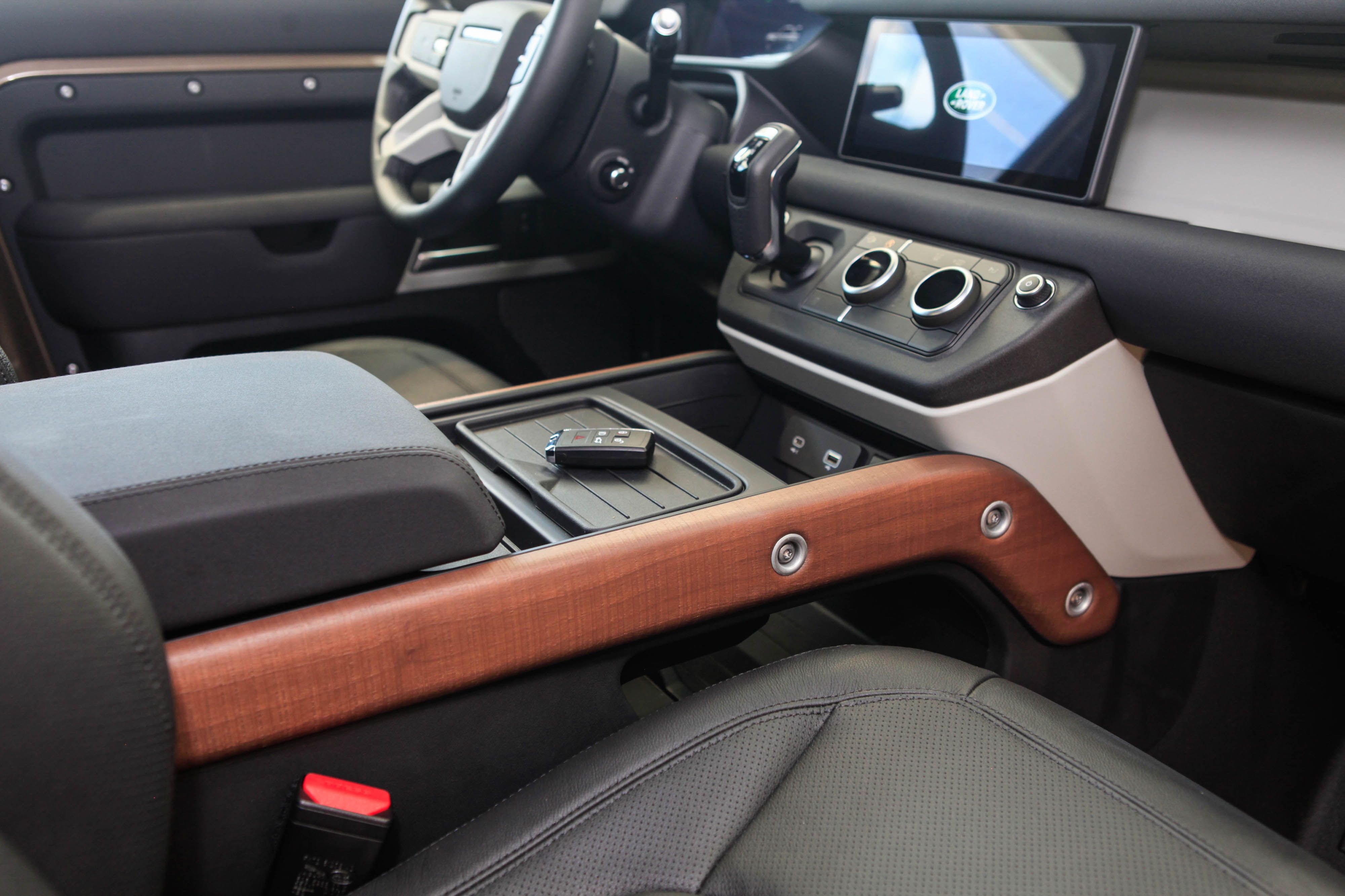 Land Rover Defender 90 tại Việt Nam ảnh 17 Land Rover Defender 90 tai Viet Nam anh 17