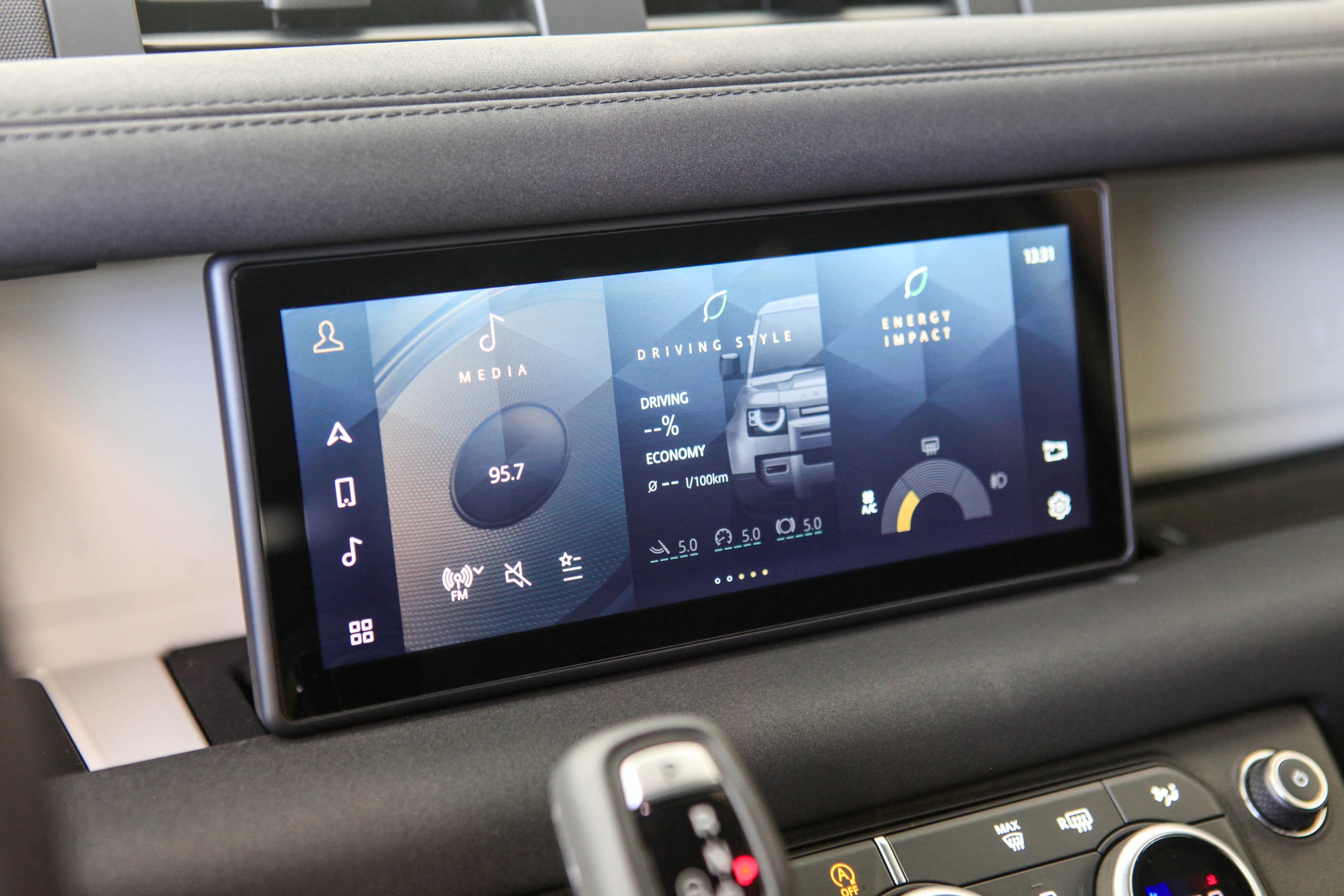 Land Rover Defender 90 tại Việt Nam ảnh 13 Land Rover Defender 90 tai Viet Nam anh 13